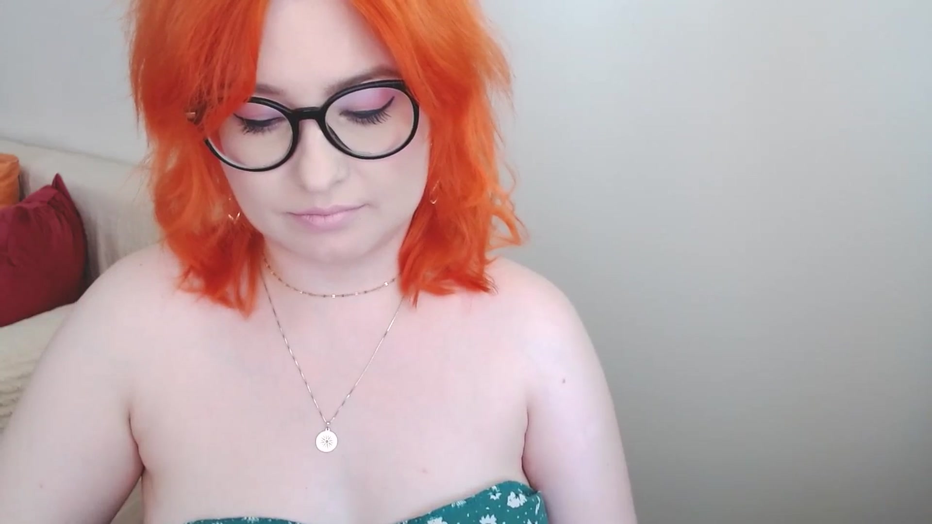 Gallery image thumbnail from EvaStar19's myfreecams stream on, 07/17/2024, 14:29 image 9 of 20