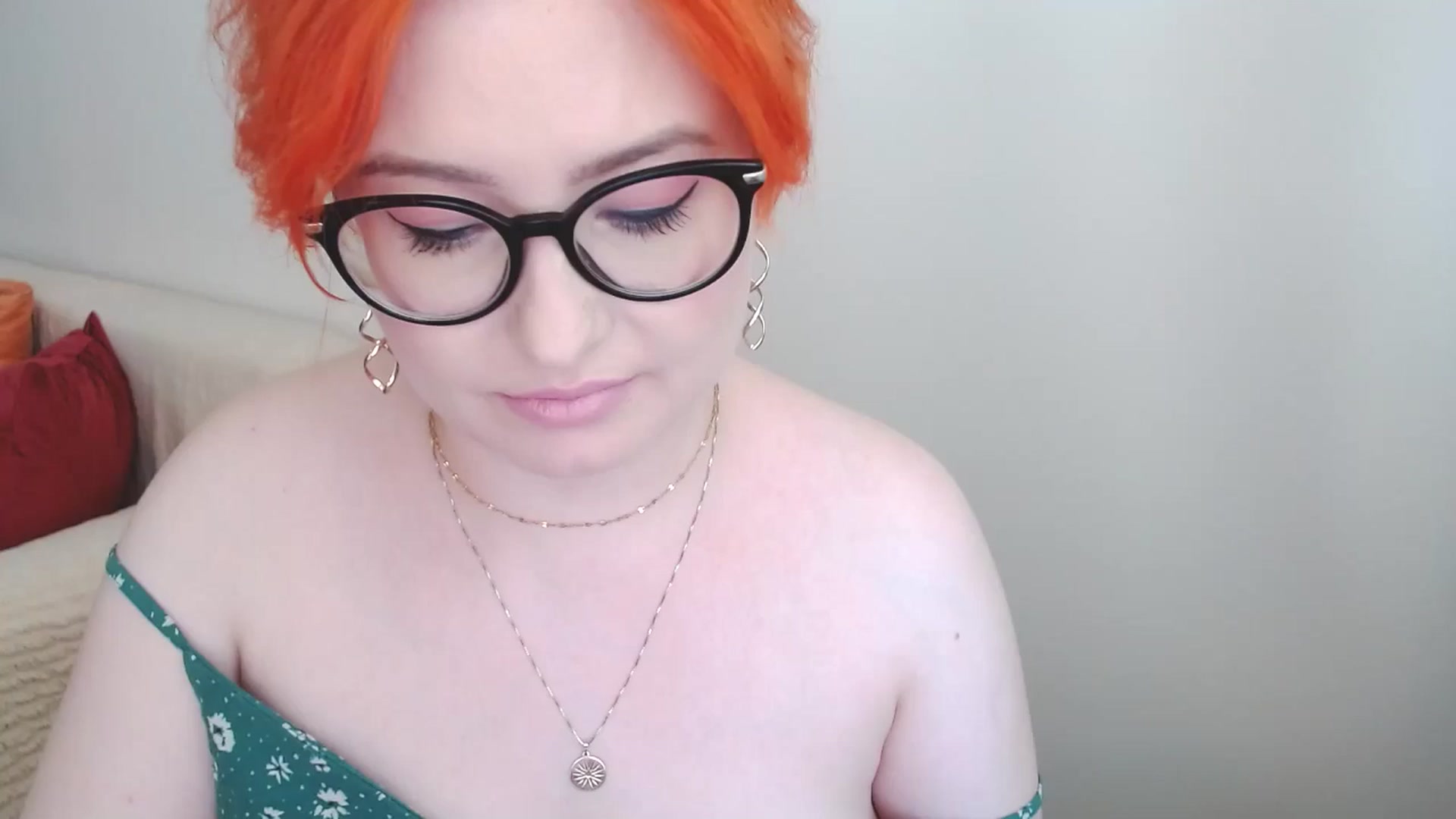Gallery image thumbnail from EvaStar19's myfreecams stream on, 07/17/2024, 16:14 image 3 of 20
