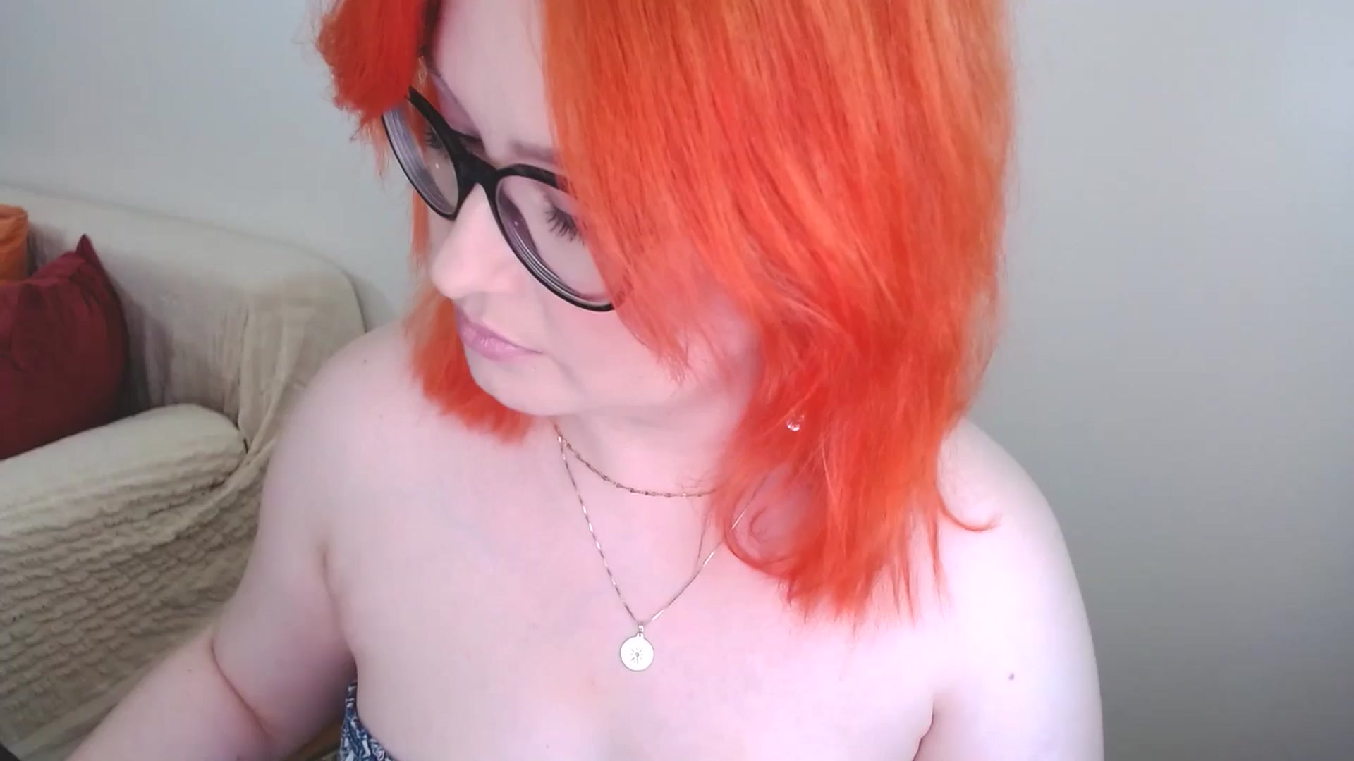 Gallery image thumbnail from EvaStar19's myfreecams stream on, 07/20/2024, 12:14 image 19 of 20
