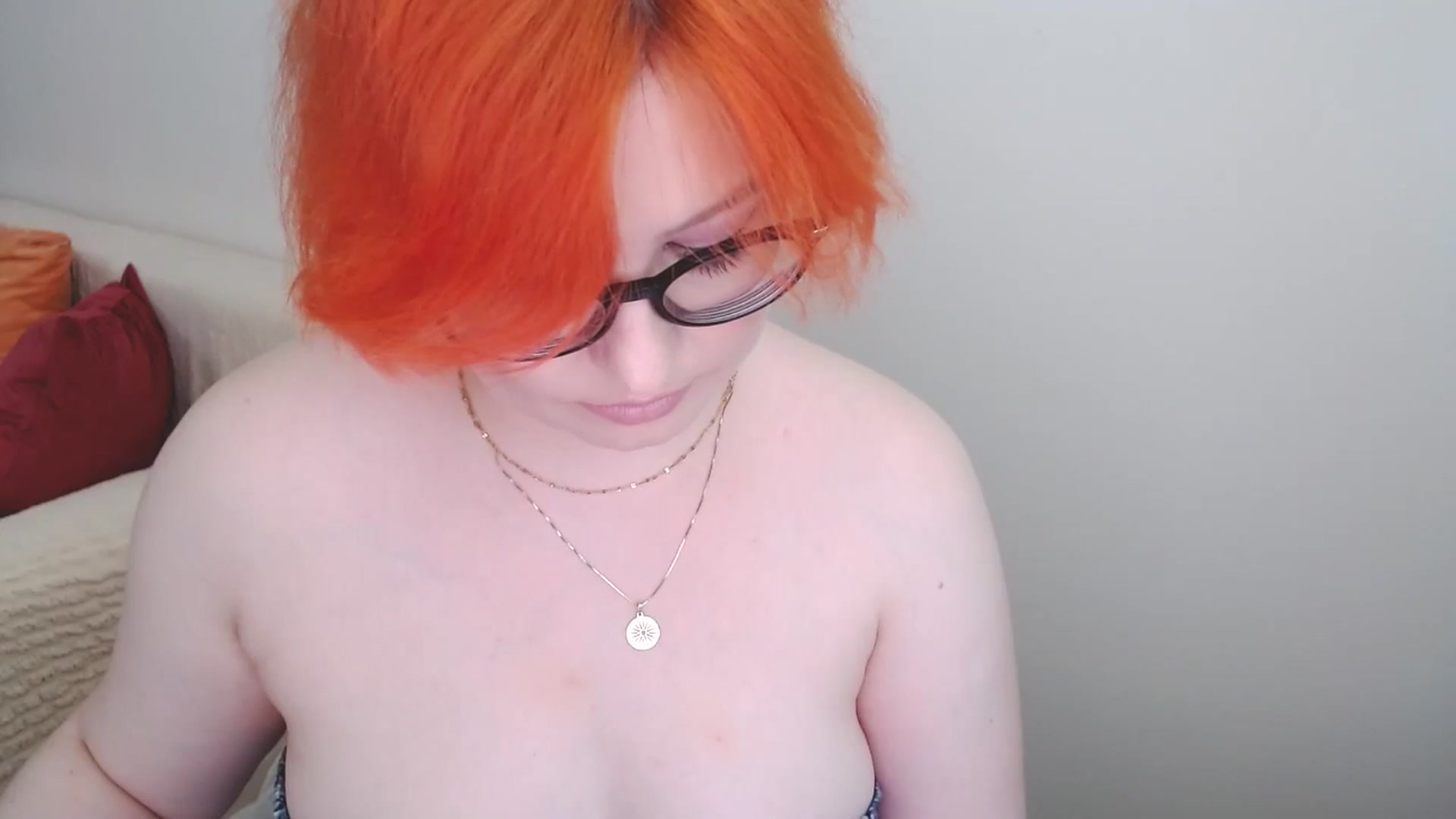 Gallery image thumbnail from EvaStar19's myfreecams stream on, 07/20/2024, 14:09 image 7 of 20