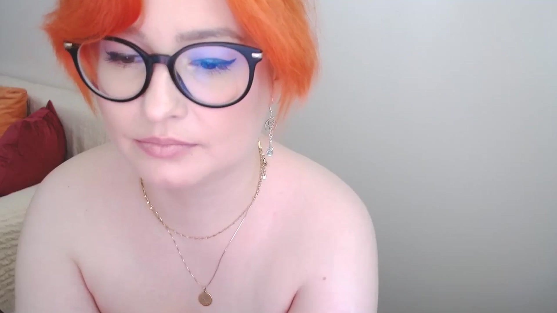 Gallery image thumbnail from EvaStar19's myfreecams stream on, 07/20/2024, 14:09 image 17 of 20