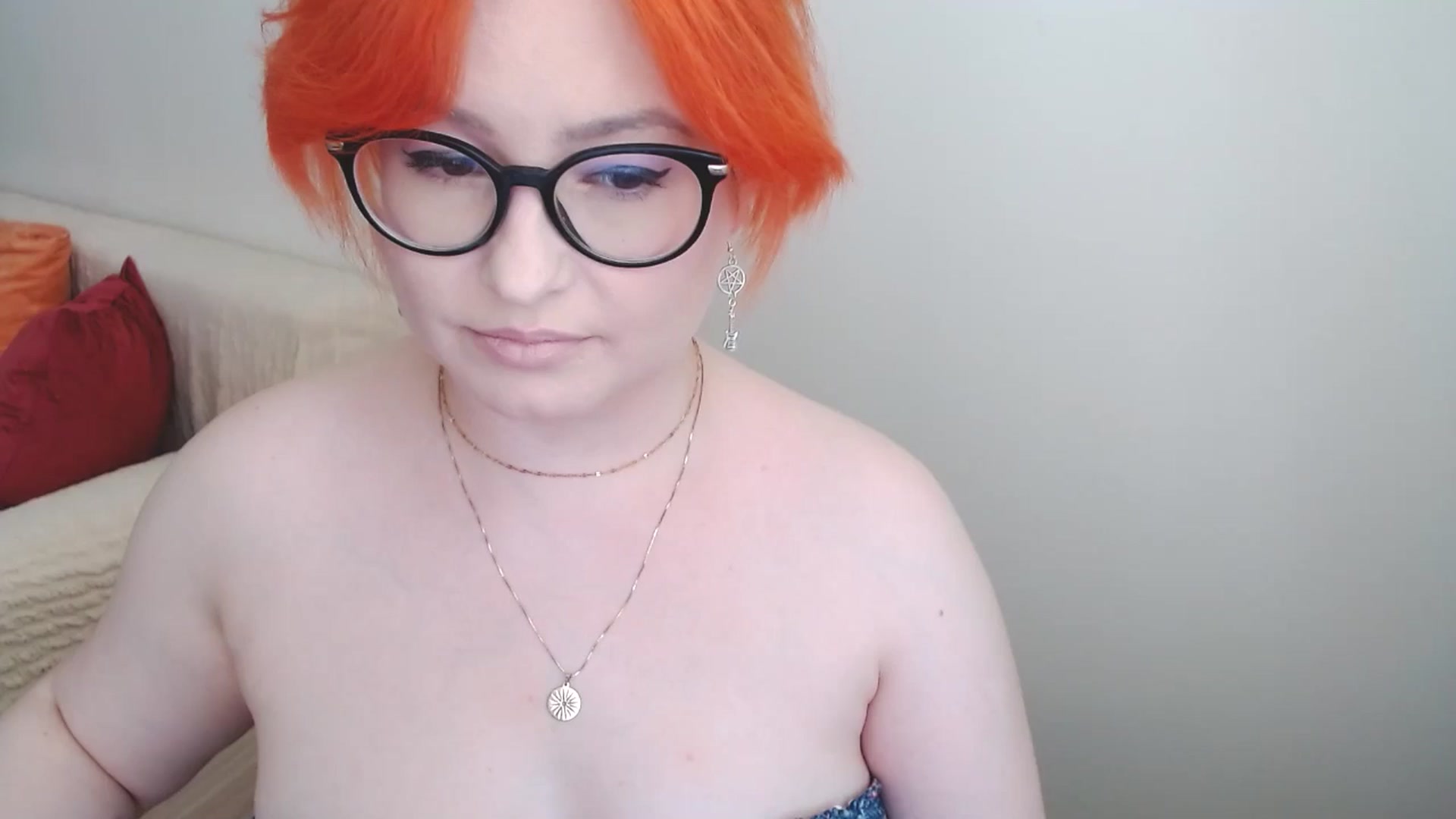 Gallery image thumbnail from EvaStar19's myfreecams stream on, 07/20/2024, 15:33 image 13 of 20