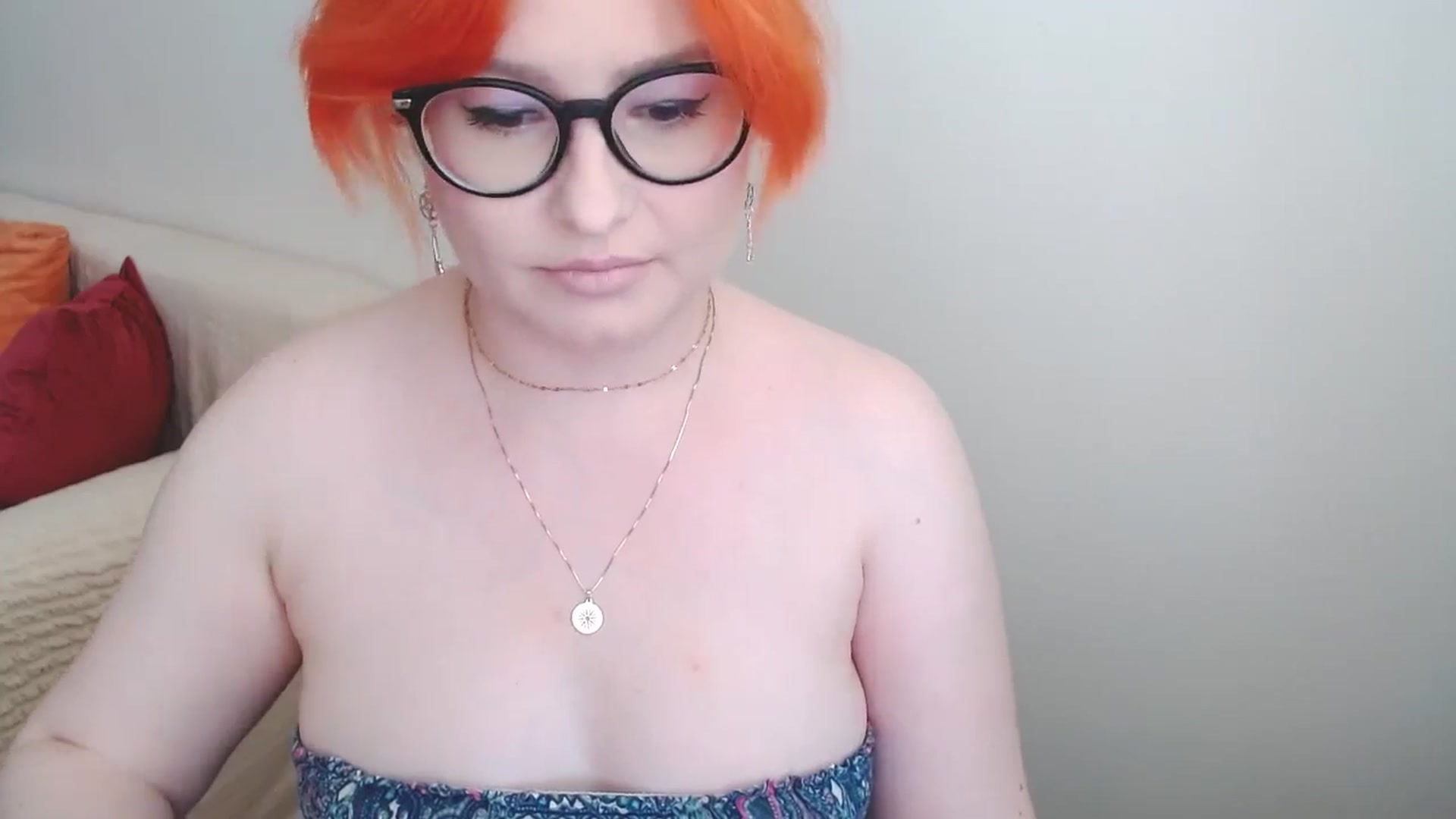 Gallery image thumbnail from EvaStar19's myfreecams stream on, 07/20/2024, 15:33 image 6 of 20