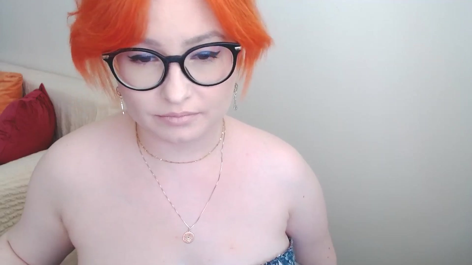 Gallery image thumbnail from EvaStar19's myfreecams stream on, 07/20/2024, 15:33 image 12 of 20