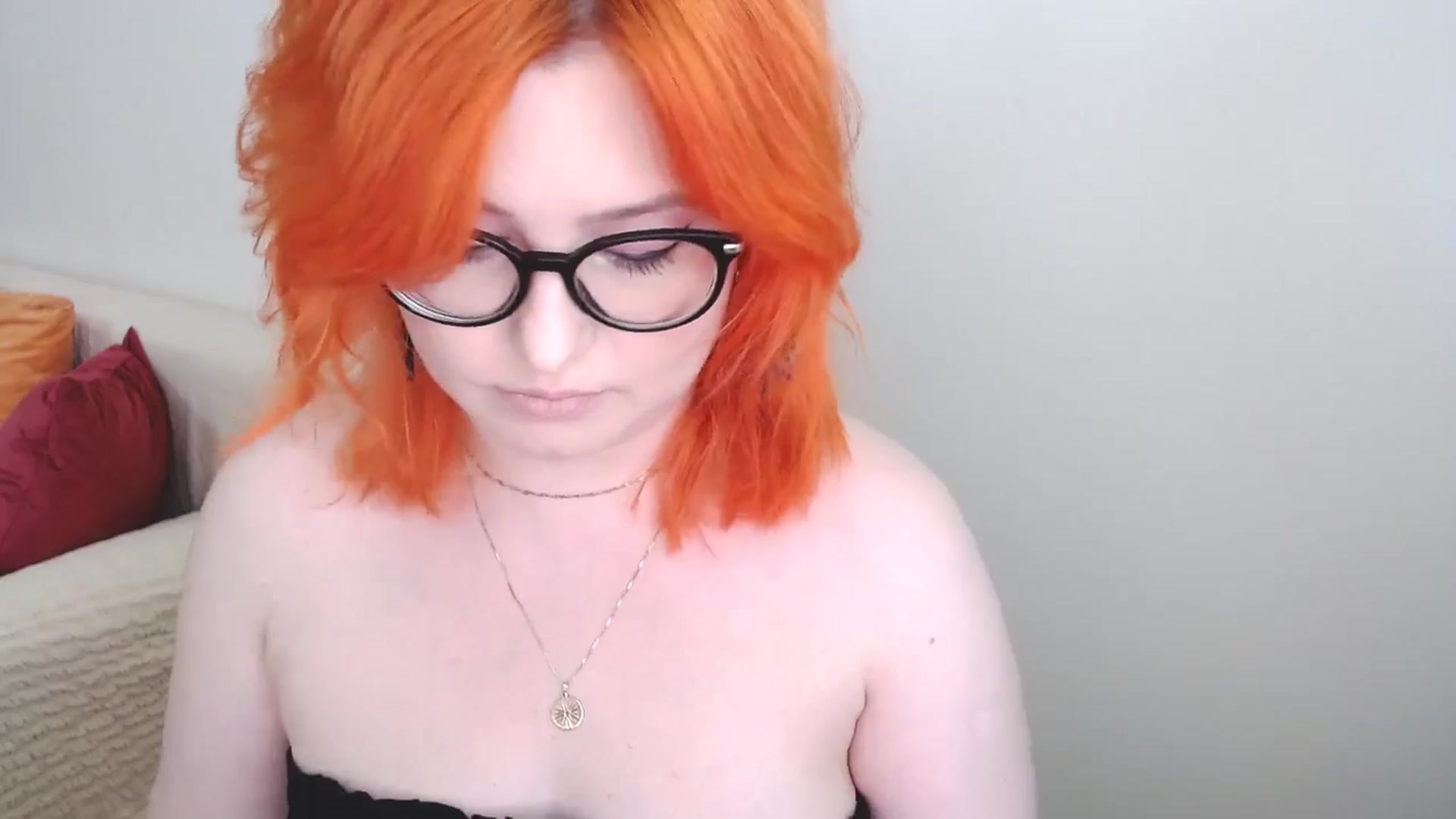 Gallery image thumbnail from EvaStar19's myfreecams stream on, 07/22/2024, 11:08 image 3 of 20