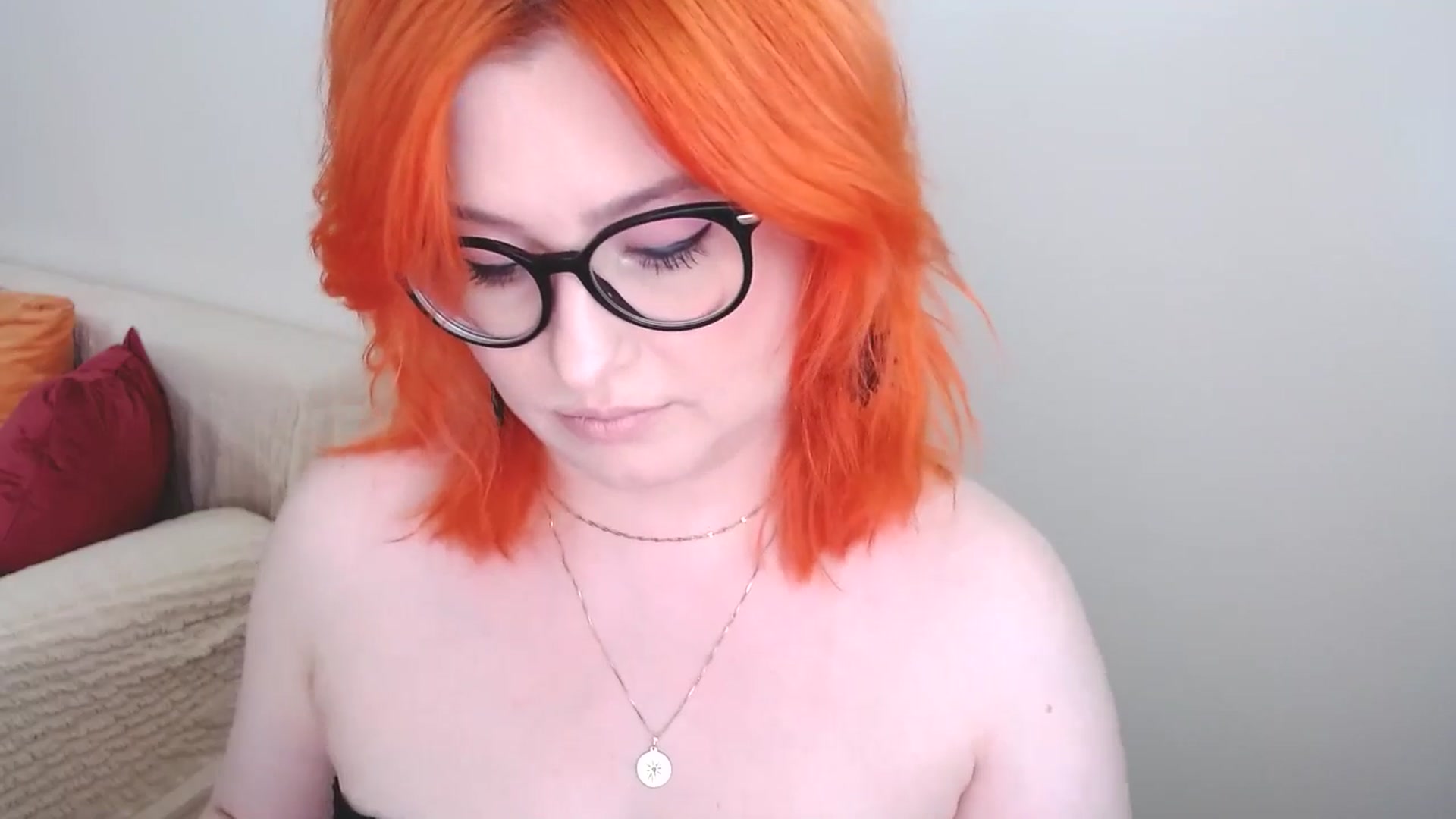 Gallery image thumbnail from EvaStar19's myfreecams stream on, 07/22/2024, 11:08 image 14 of 20