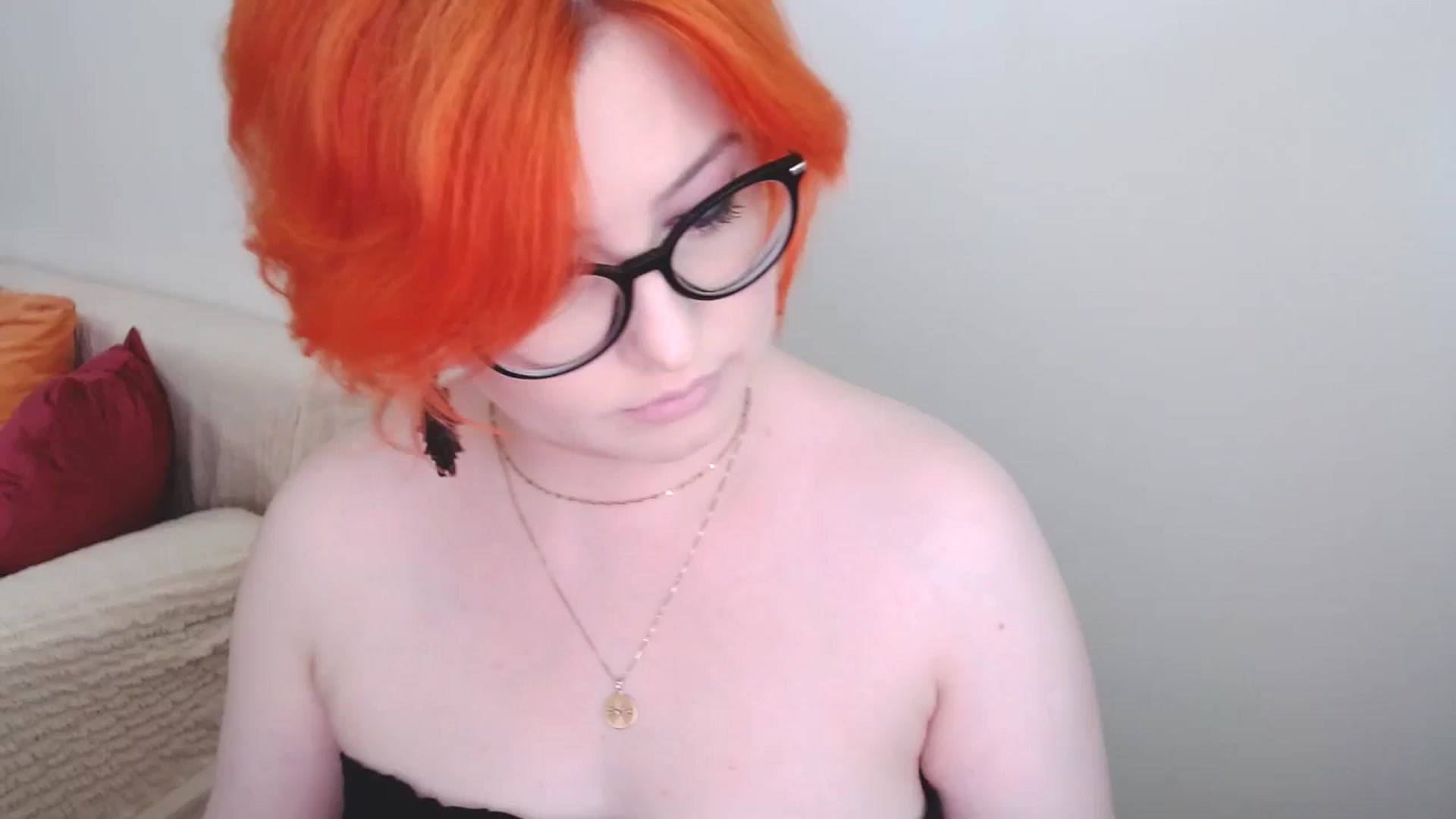 Gallery image thumbnail from EvaStar19's myfreecams stream on, 07/22/2024, 11:49 image 1 of 20