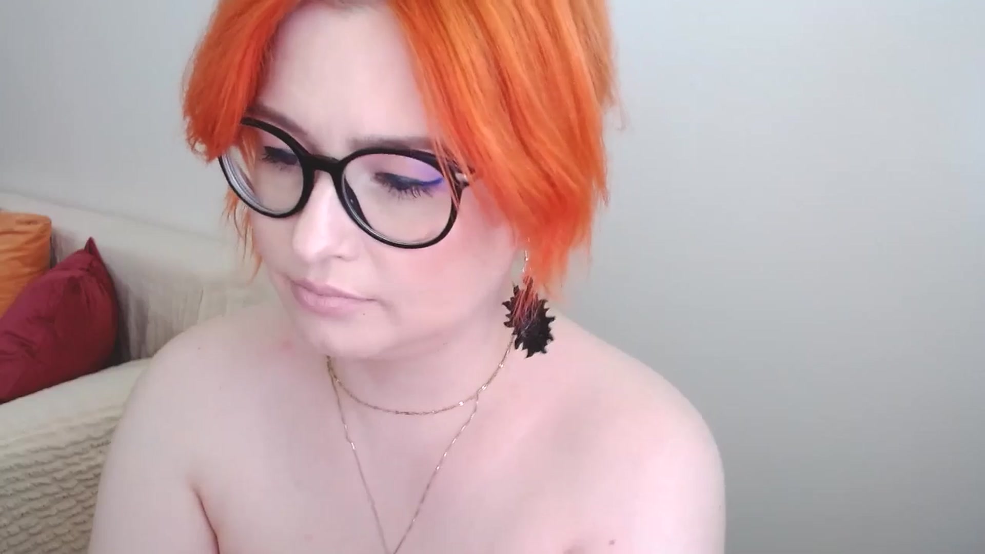 Gallery image thumbnail from EvaStar19's myfreecams stream on, 07/22/2024, 13:19 image 7 of 20