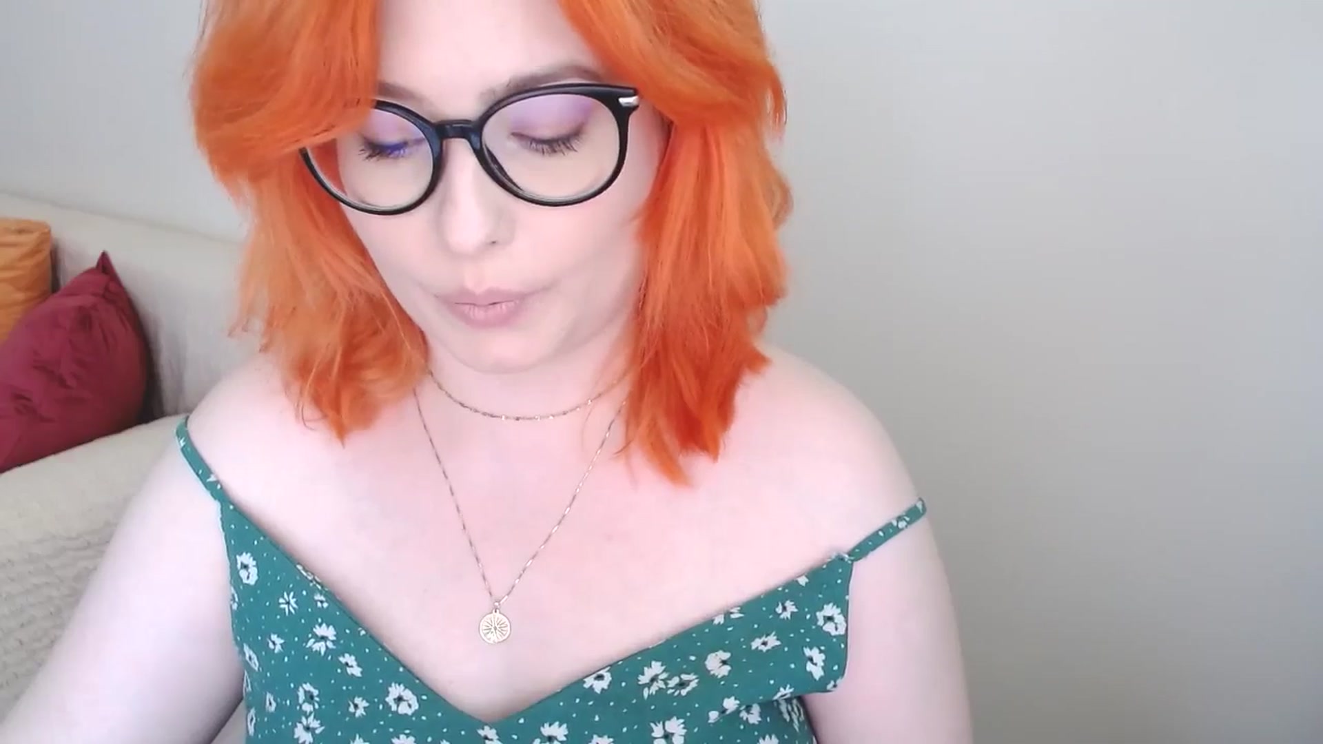 Gallery image thumbnail from EvaStar19's myfreecams stream on, 07/29/2024, 14:06 image 8 of 20