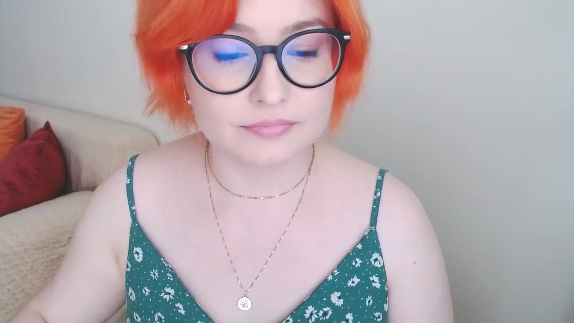 Gallery image thumbnail from EvaStar19's myfreecams stream on, 07/29/2024, 16:06 image 16 of 20