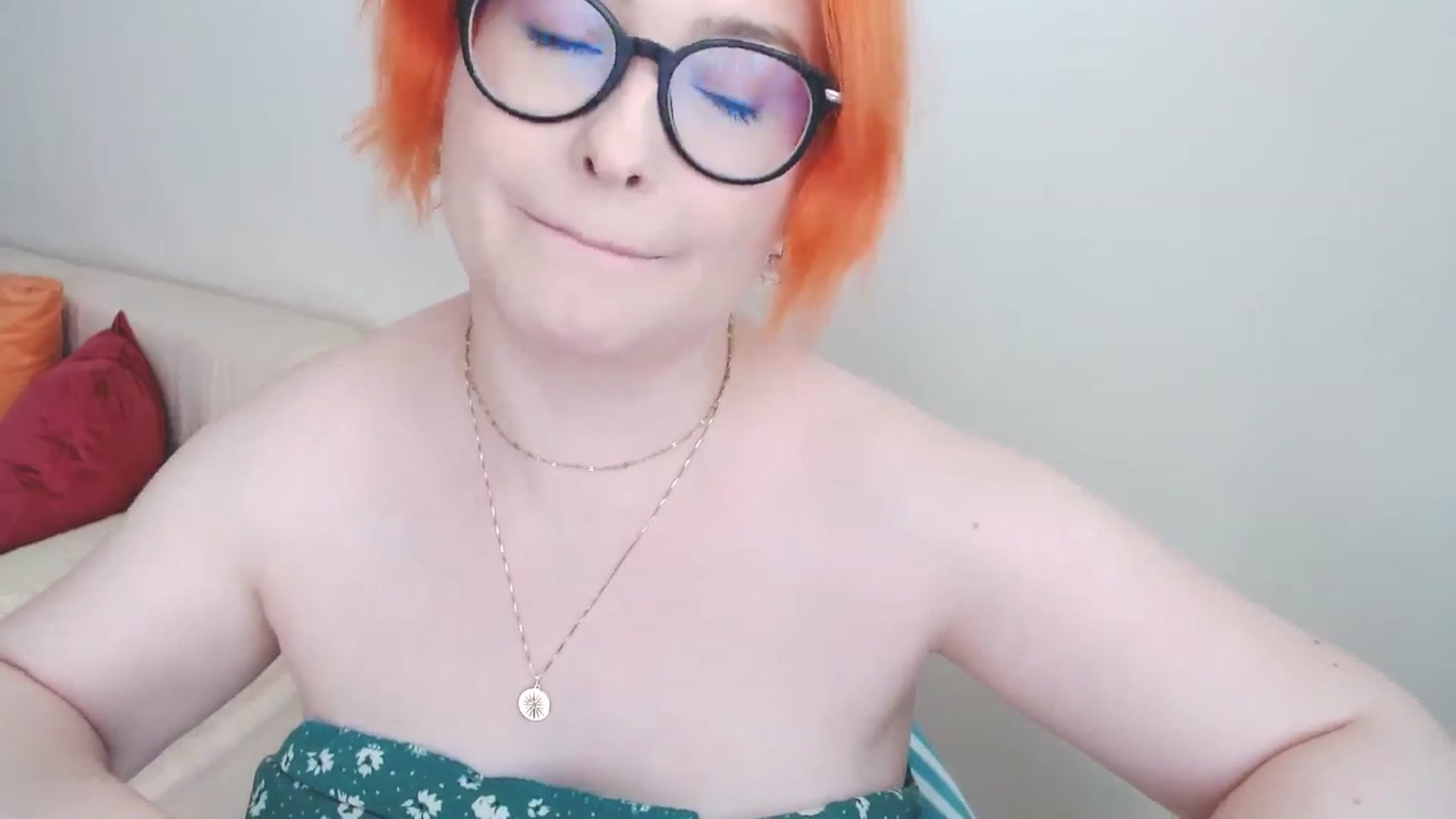 Gallery image thumbnail from EvaStar19's myfreecams stream on, 07/29/2024, 16:06 image 2 of 20