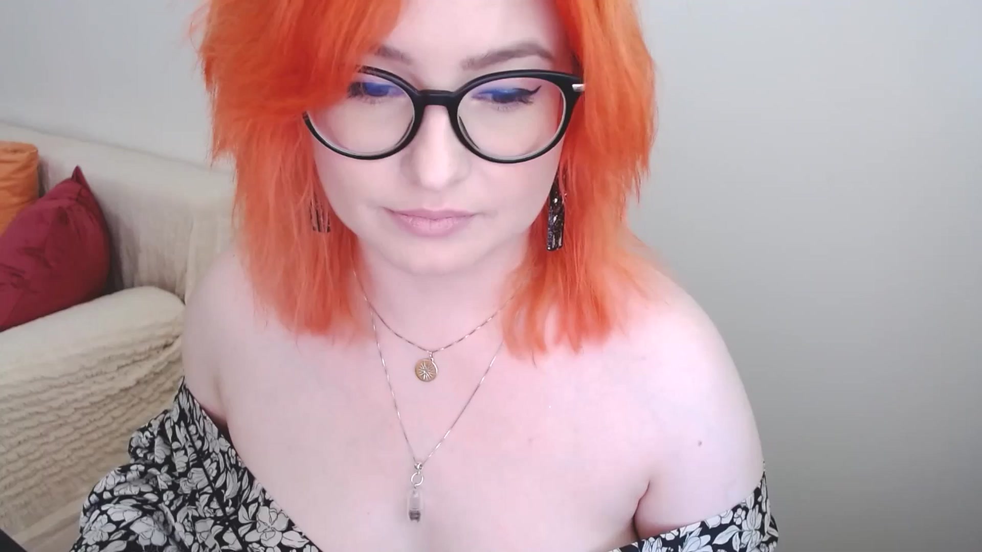 Gallery image thumbnail from EvaStar19's myfreecams stream on, 07/31/2024, 14:46 image 13 of 20