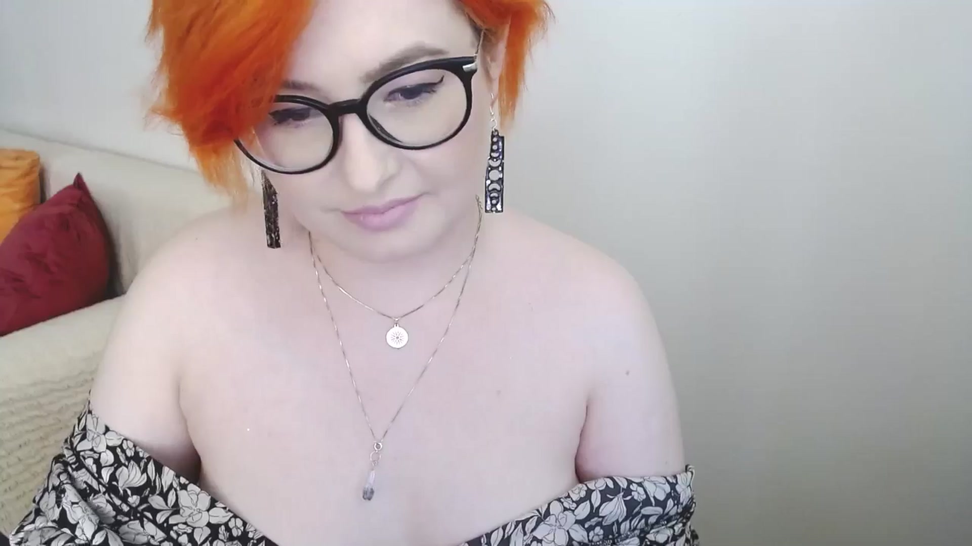 Gallery image thumbnail from EvaStar19's myfreecams stream on, 07/31/2024, 16:23 image 7 of 20