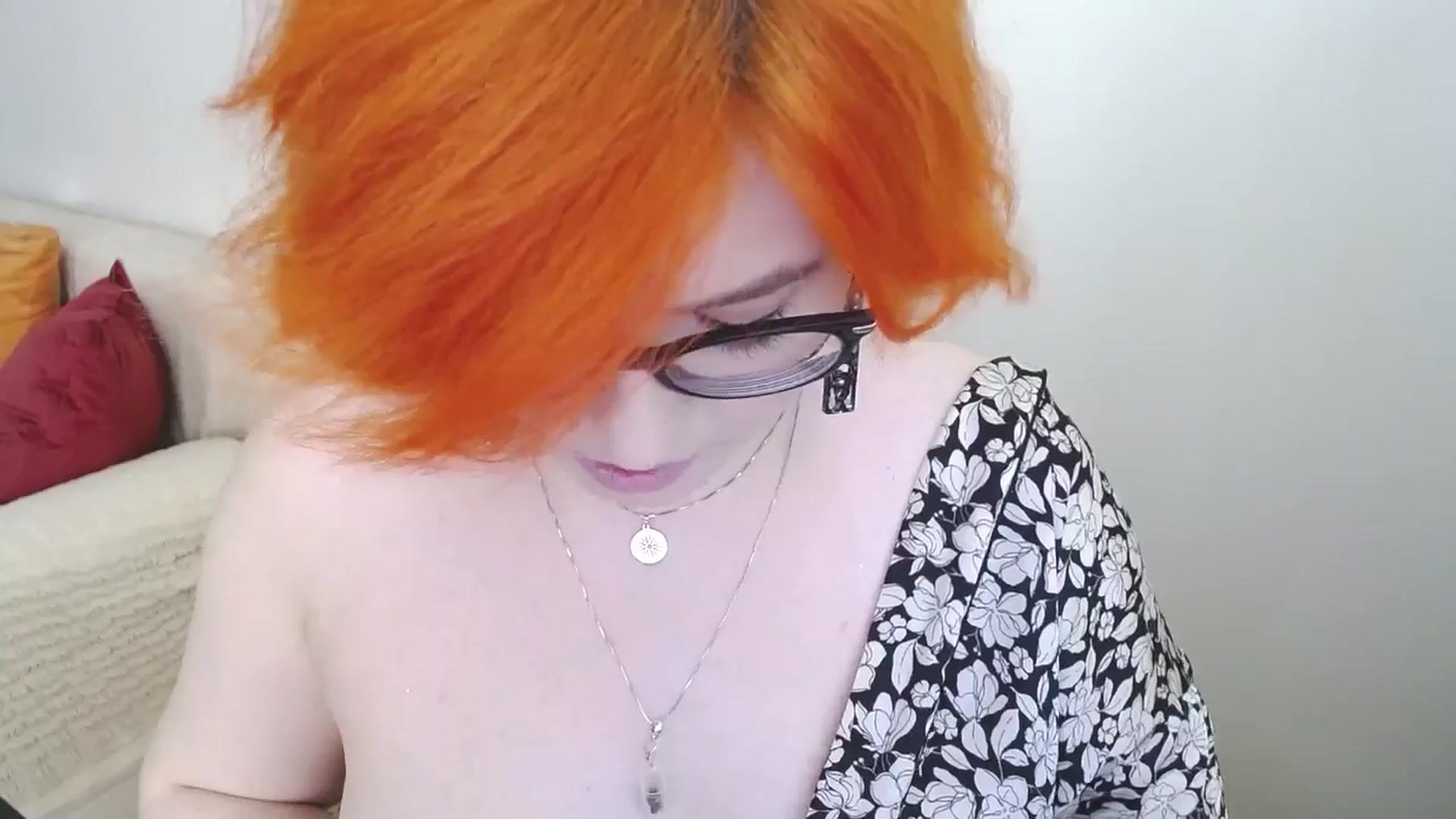 Gallery image thumbnail from EvaStar19's myfreecams stream on, 07/31/2024, 16:23 image 18 of 20