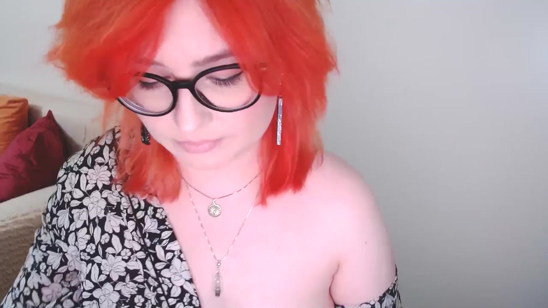 Gallery image thumbnail from EvaStar19's myfreecams stream on, 07/31/2024, 17:33 image 19 of 20