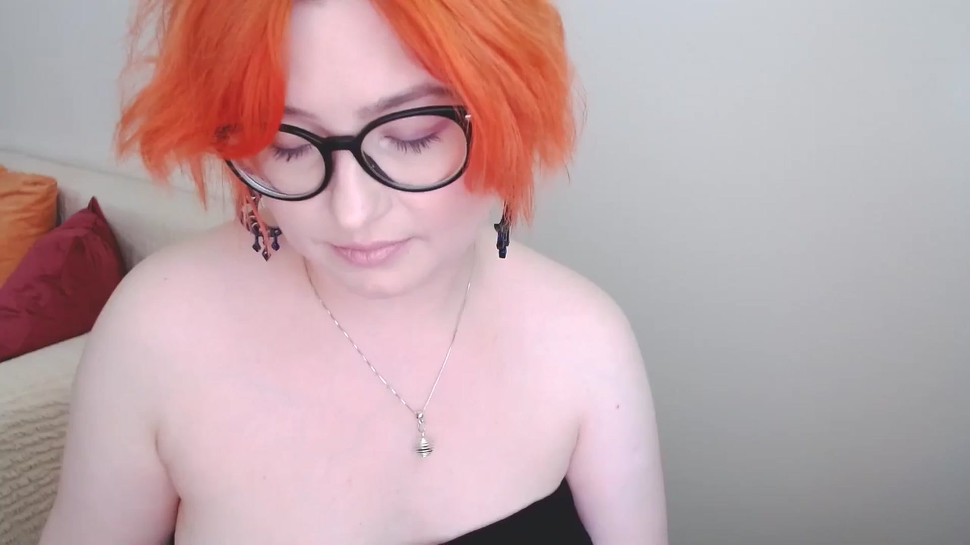 Gallery image thumbnail from EvaStar19's myfreecams stream on, 08/03/2024, 13:21 image 20 of 20