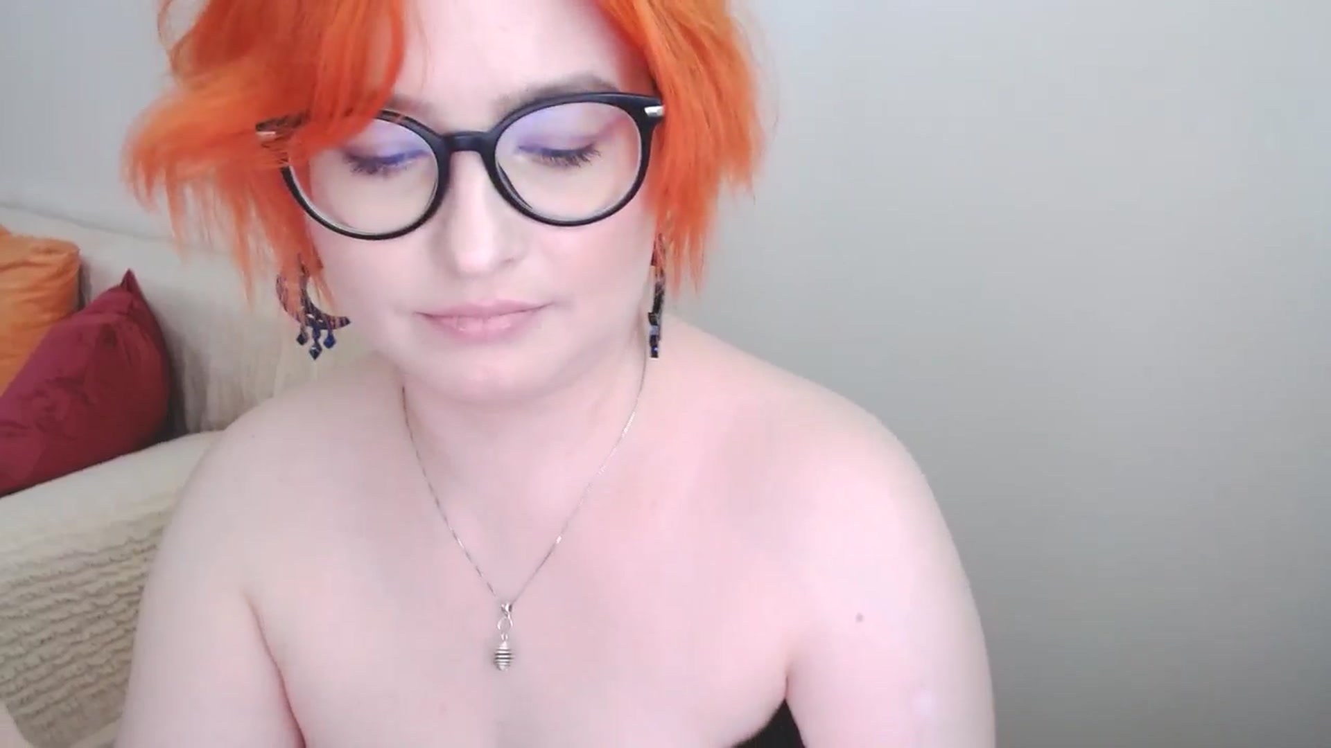 Gallery image thumbnail from EvaStar19's myfreecams stream on, 08/03/2024, 14:15 image 12 of 20