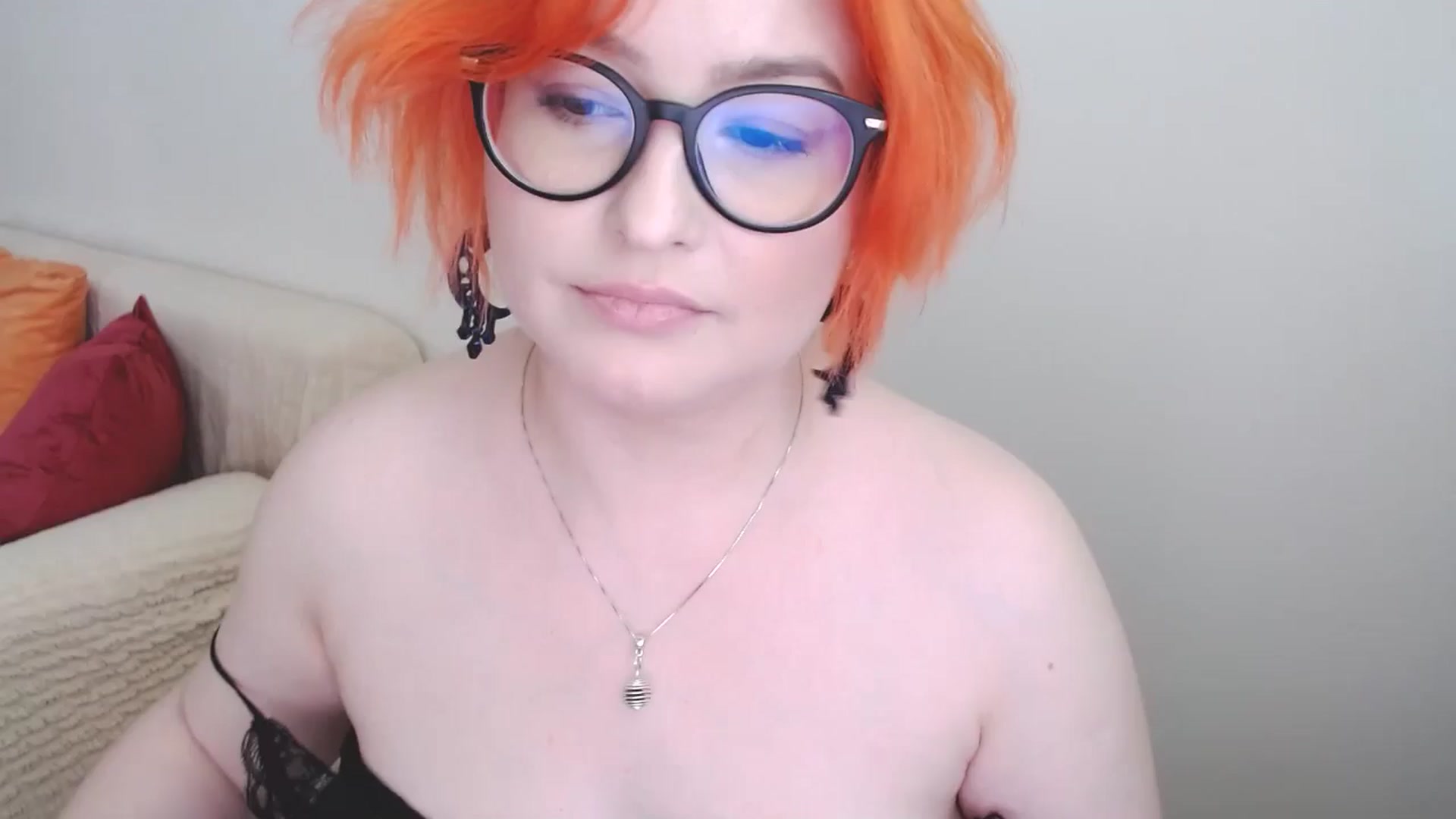 Gallery image thumbnail from EvaStar19's myfreecams stream on, 08/03/2024, 14:15 image 14 of 20