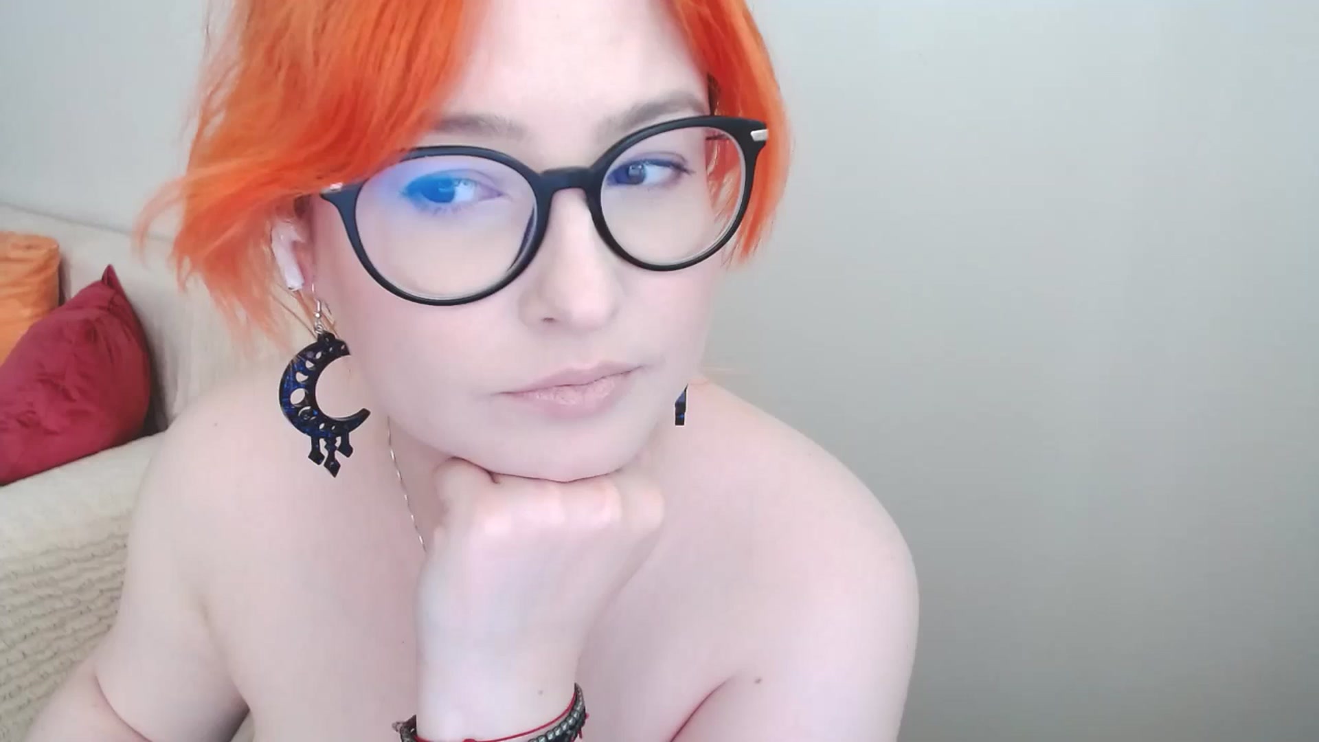 Gallery image thumbnail from EvaStar19's myfreecams stream on, 08/03/2024, 16:33 image 7 of 20