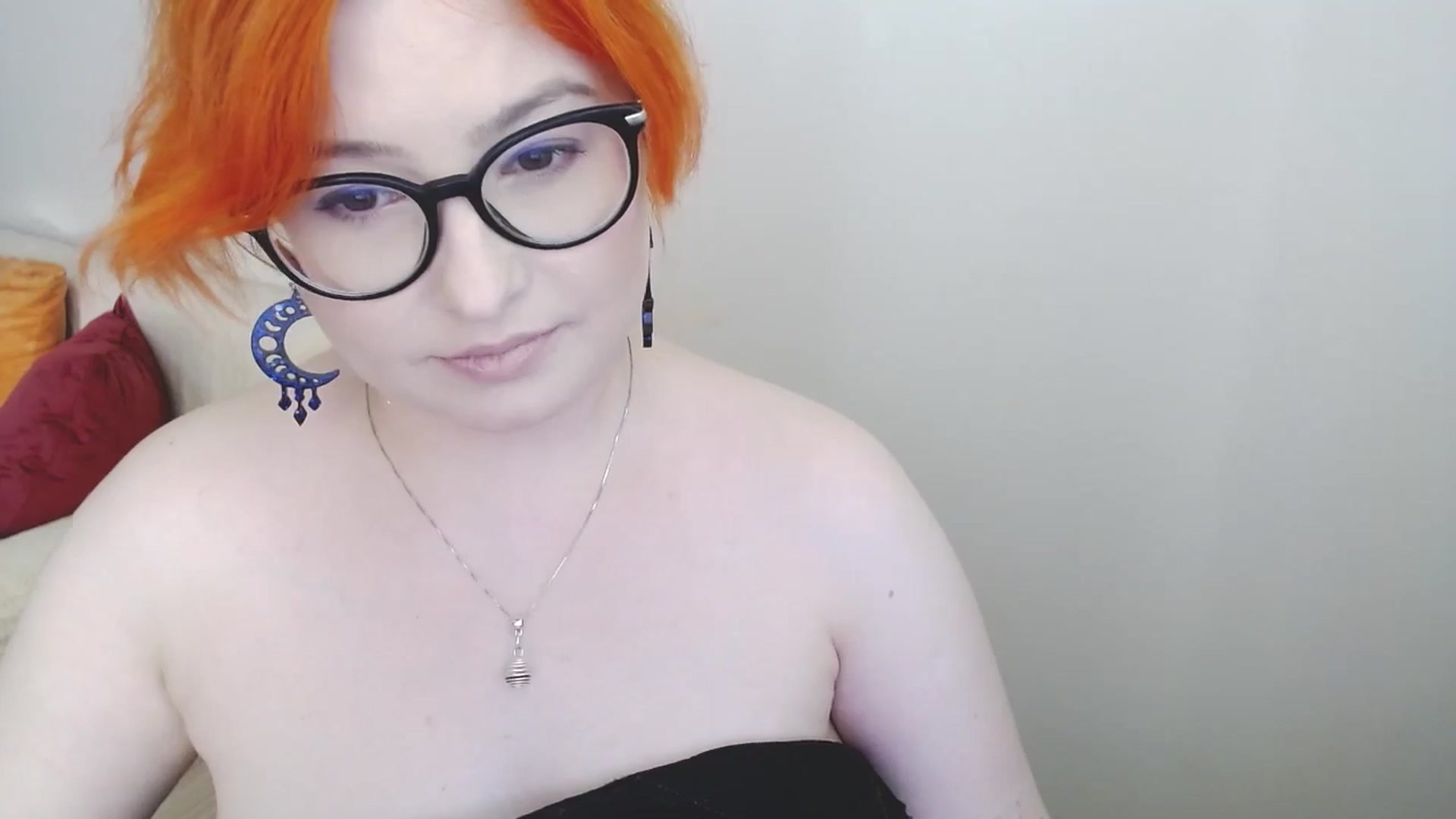 Gallery image thumbnail from EvaStar19's myfreecams stream on, 08/03/2024, 16:33 image 12 of 20