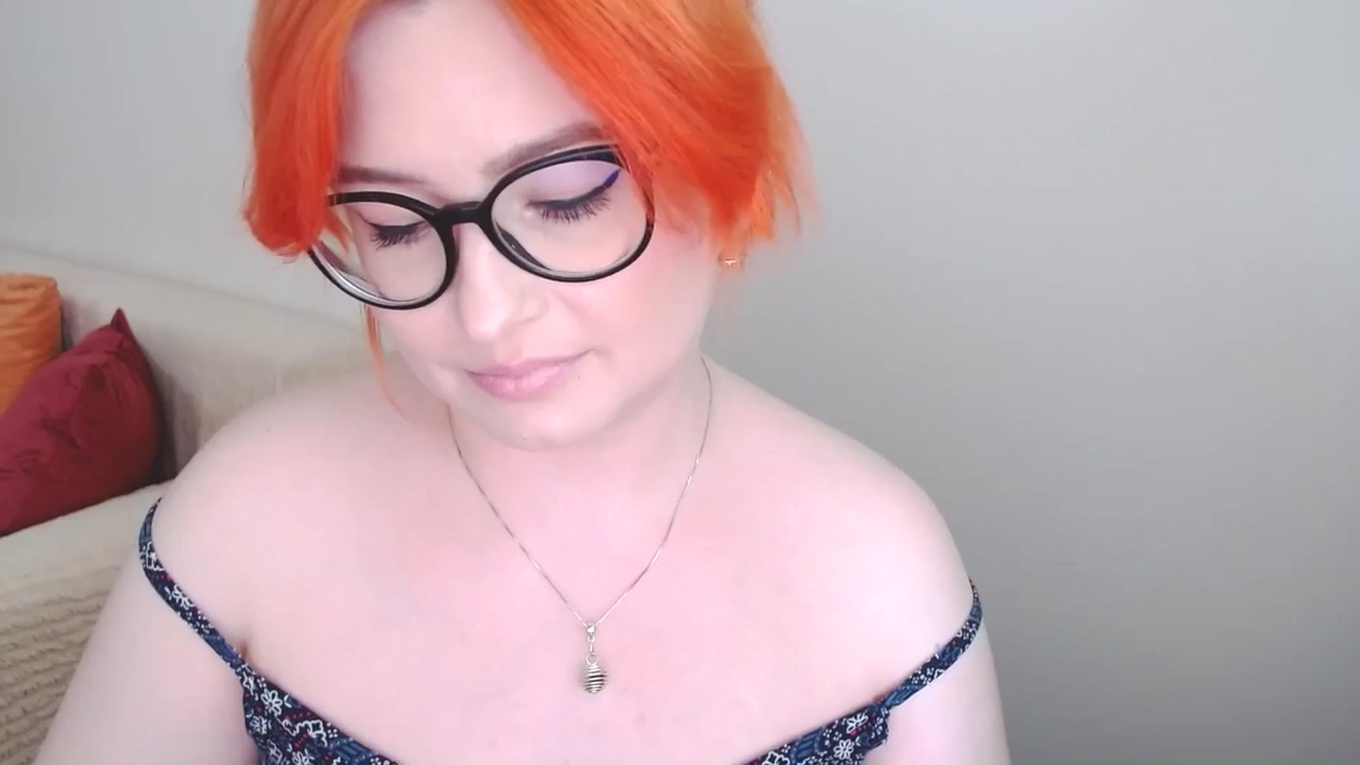 Gallery image thumbnail from EvaStar19's myfreecams stream on, 08/05/2024, 13:15 image 7 of 20
