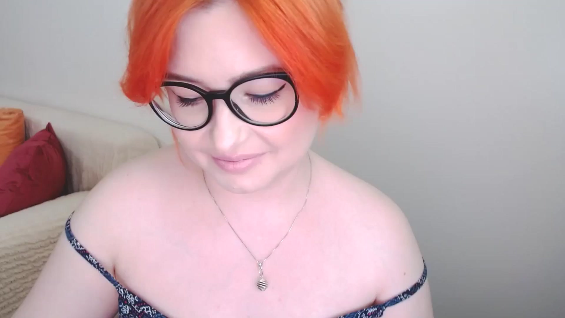Gallery image thumbnail from EvaStar19's myfreecams stream on, 08/05/2024, 13:15 image 1 of 20