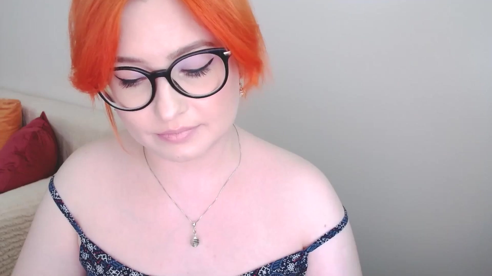 Gallery image thumbnail from EvaStar19's myfreecams stream on, 08/05/2024, 13:15 image 14 of 20