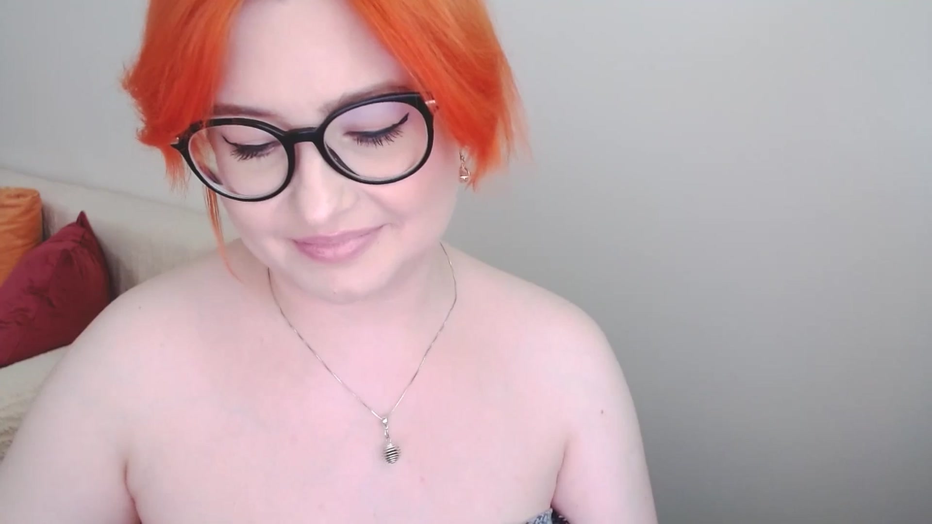 Gallery image thumbnail from EvaStar19's myfreecams stream on, 08/05/2024, 13:15 image 19 of 20