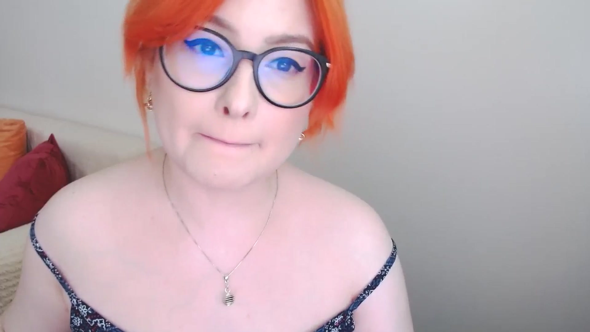 Gallery image thumbnail from EvaStar19's myfreecams stream on, 08/05/2024, 13:15 image 10 of 20