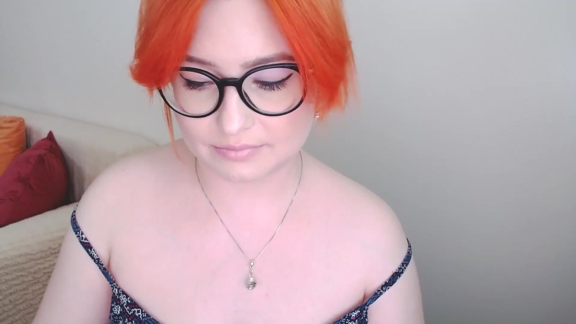 Gallery image thumbnail from EvaStar19's myfreecams stream on, 08/05/2024, 13:15 image 3 of 20