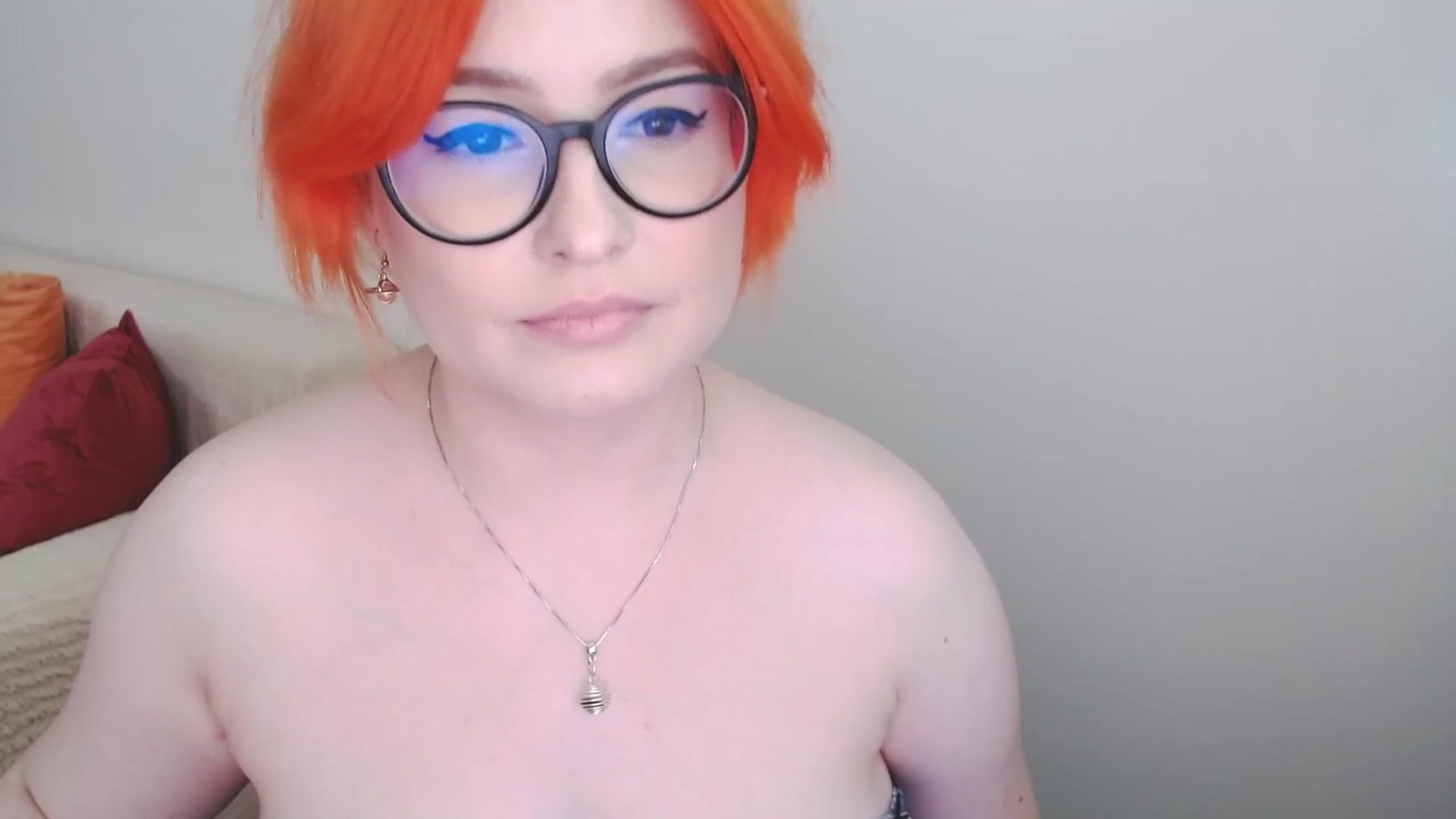 Gallery image thumbnail from EvaStar19's myfreecams stream on, 08/05/2024, 14:38 image 13 of 20