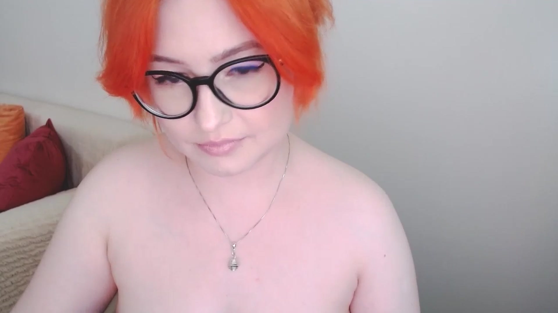 Gallery image thumbnail from EvaStar19's myfreecams stream on, 08/05/2024, 14:38 image 12 of 20