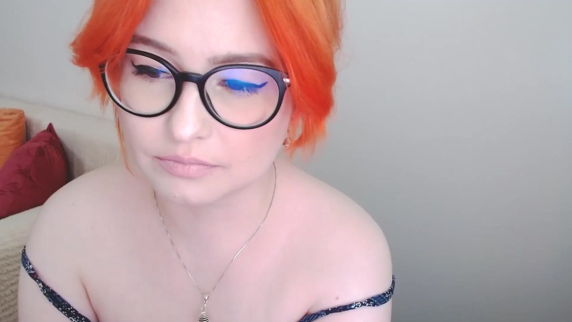 Gallery image thumbnail from EvaStar19's myfreecams stream on, 08/05/2024, 14:38 image 2 of 20