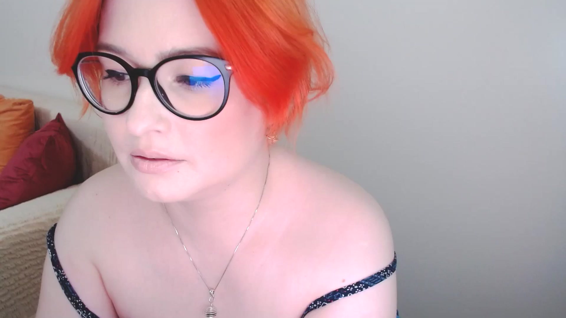 Gallery image thumbnail from EvaStar19's myfreecams stream on, 08/05/2024, 16:32 image 1 of 20