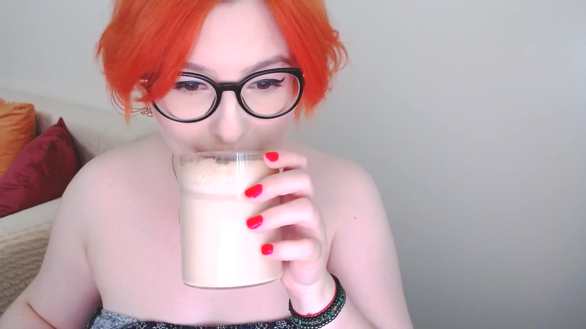 Gallery image thumbnail from EvaStar19's myfreecams stream on, 08/05/2024, 16:32 image 8 of 20