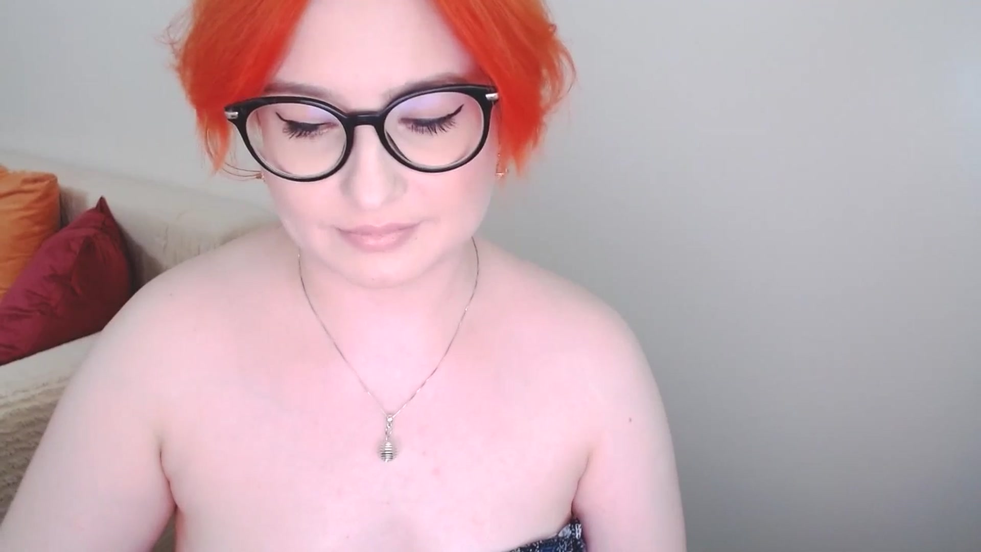 Gallery image thumbnail from EvaStar19's myfreecams stream on, 08/05/2024, 16:32 image 14 of 20