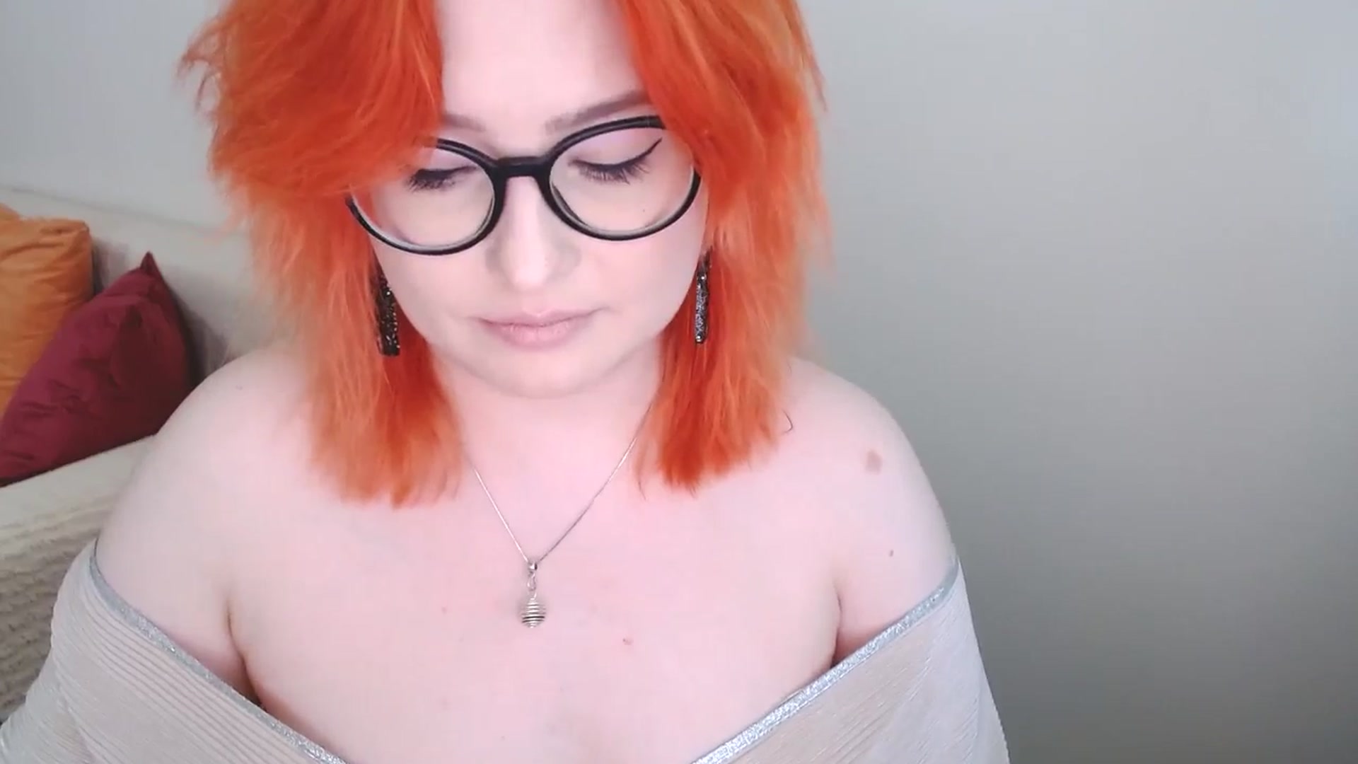 Gallery image thumbnail from EvaStar19's myfreecams stream on, 08/07/2024, 13:37 image 17 of 20