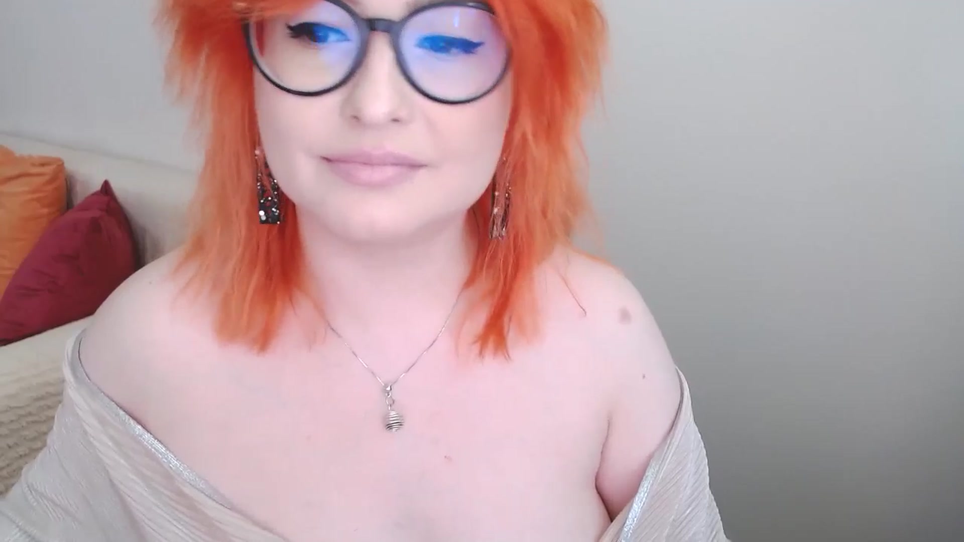 Gallery image thumbnail from EvaStar19's myfreecams stream on, 08/07/2024, 14:13 image 4 of 20