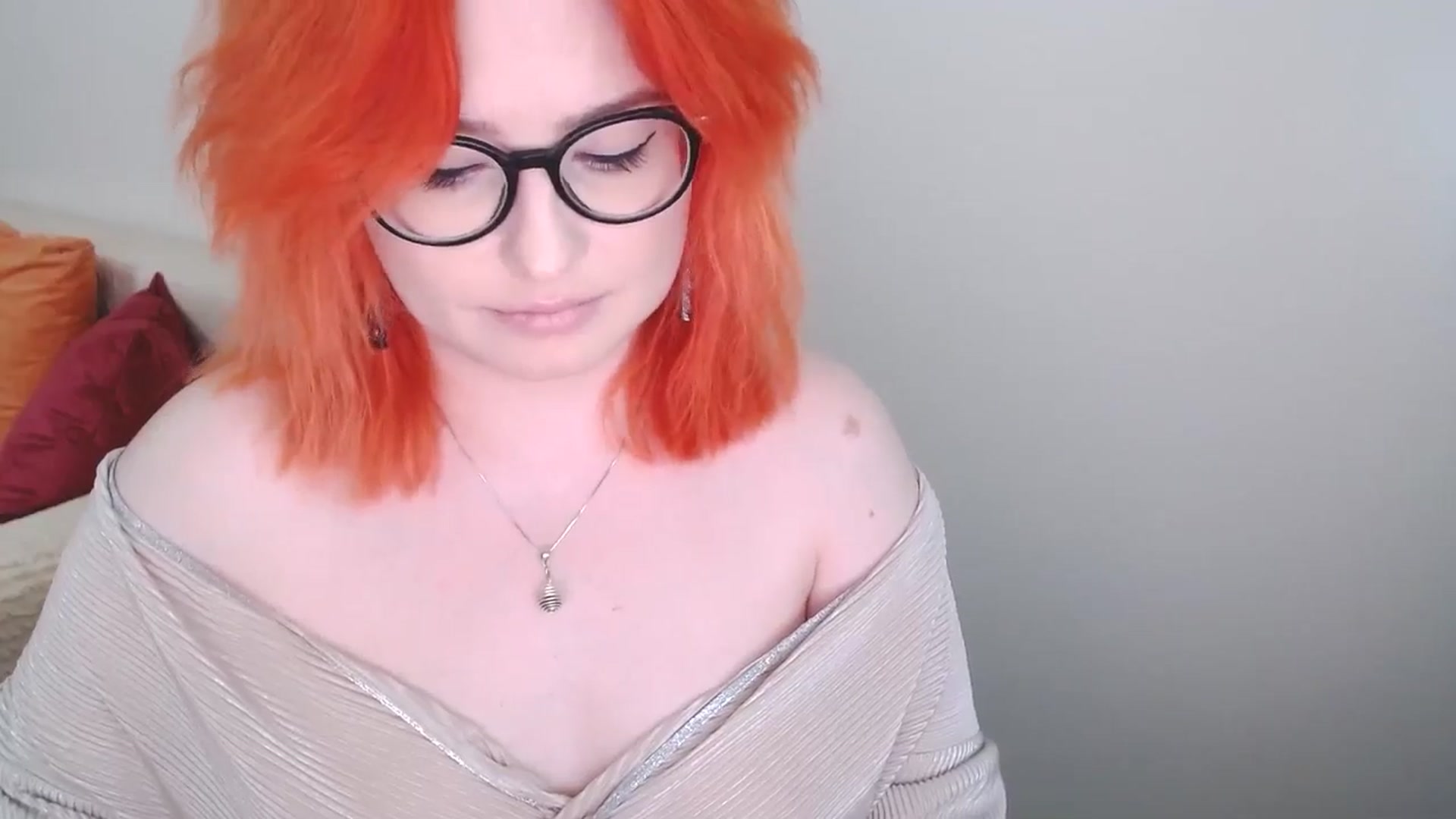 Gallery image thumbnail from EvaStar19's myfreecams stream on, 08/07/2024, 16:45 image 9 of 20