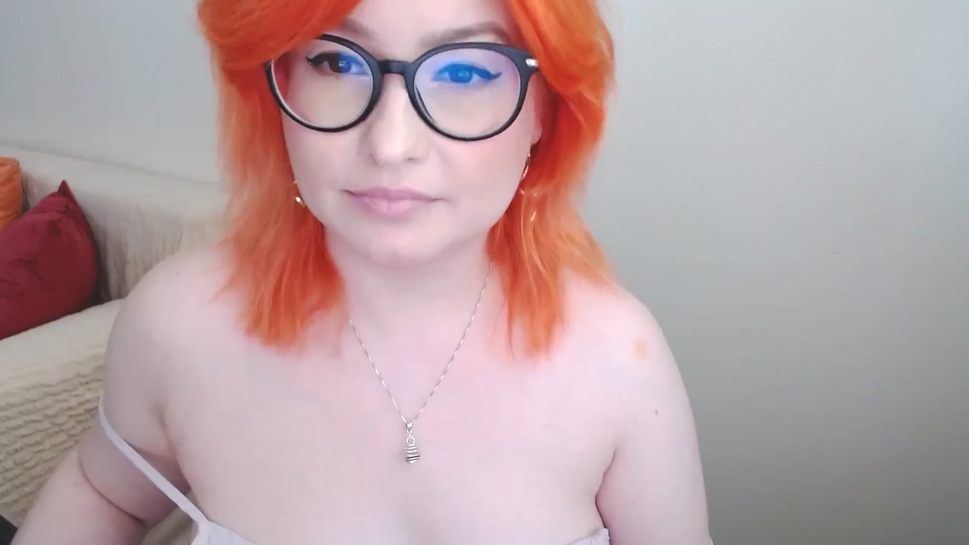 Gallery image thumbnail from EvaStar19's myfreecams stream on, 08/10/2024, 14:23 image 13 of 20