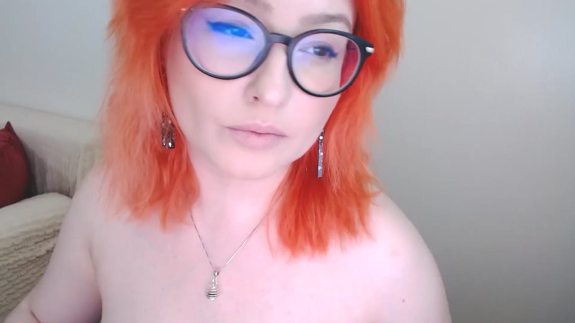 Gallery image thumbnail from EvaStar19's myfreecams stream on, 08/12/2024, 13:19 image 9 of 20