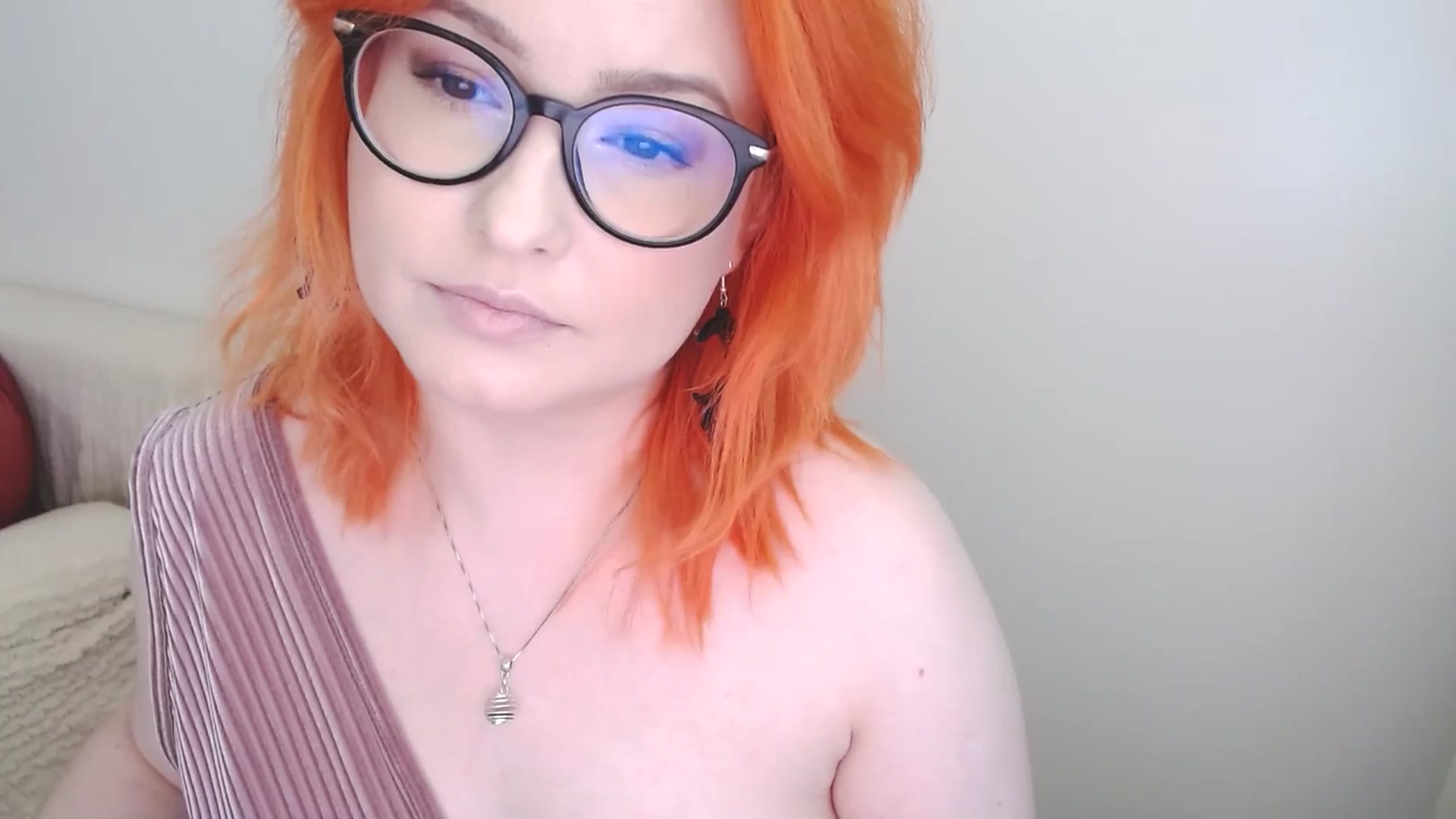 Gallery image thumbnail from EvaStar19's myfreecams stream on, 08/17/2024, 14:45 image 4 of 20