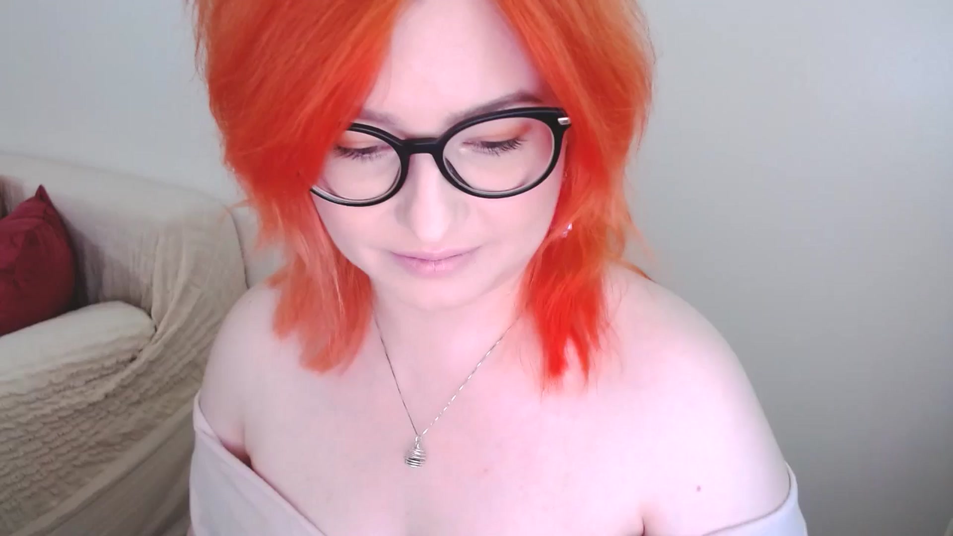 Gallery image thumbnail from EvaStar19's myfreecams stream on, 08/26/2024, 10:20 image 10 of 20
