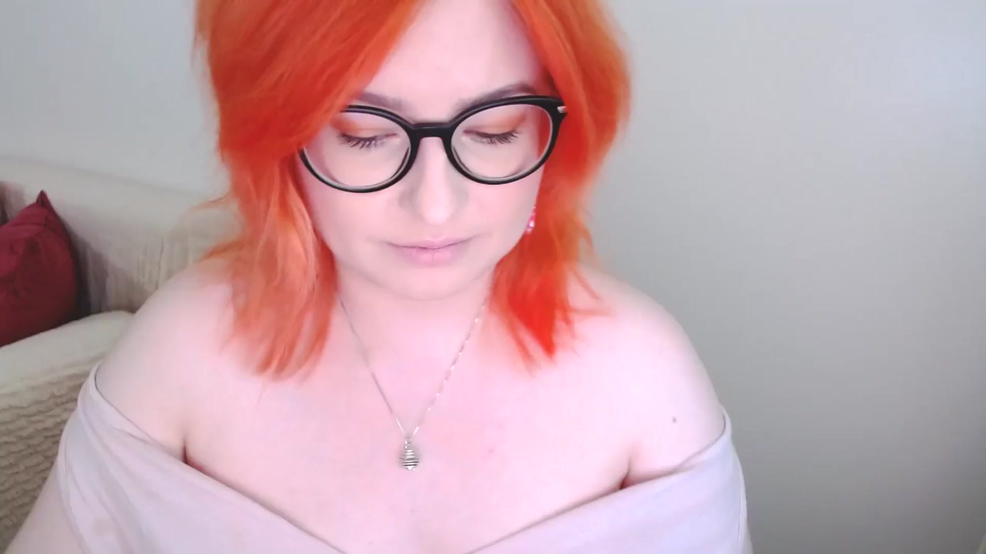 Gallery image thumbnail from EvaStar19's myfreecams stream on, 08/26/2024, 10:20 image 13 of 20