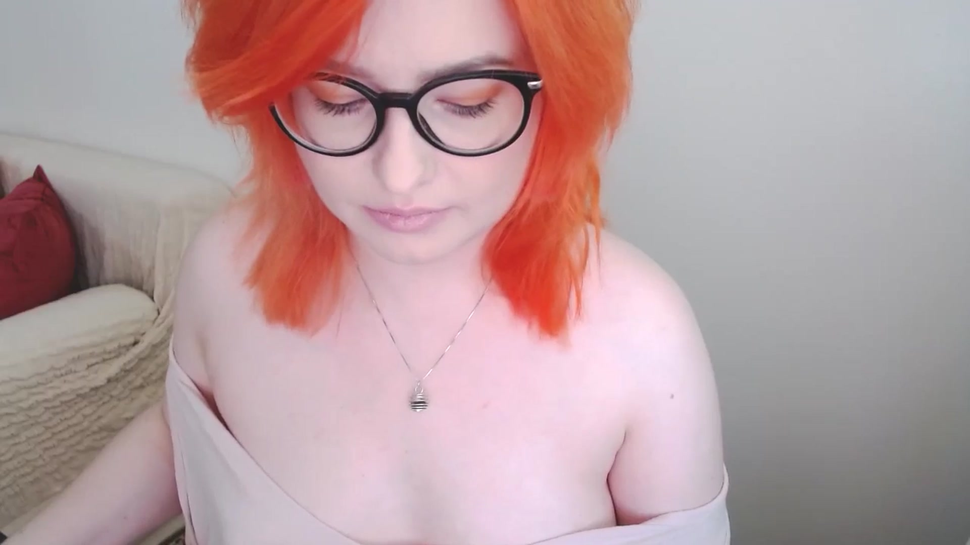 Gallery image thumbnail from EvaStar19's myfreecams stream on, 08/26/2024, 14:08 image 4 of 20