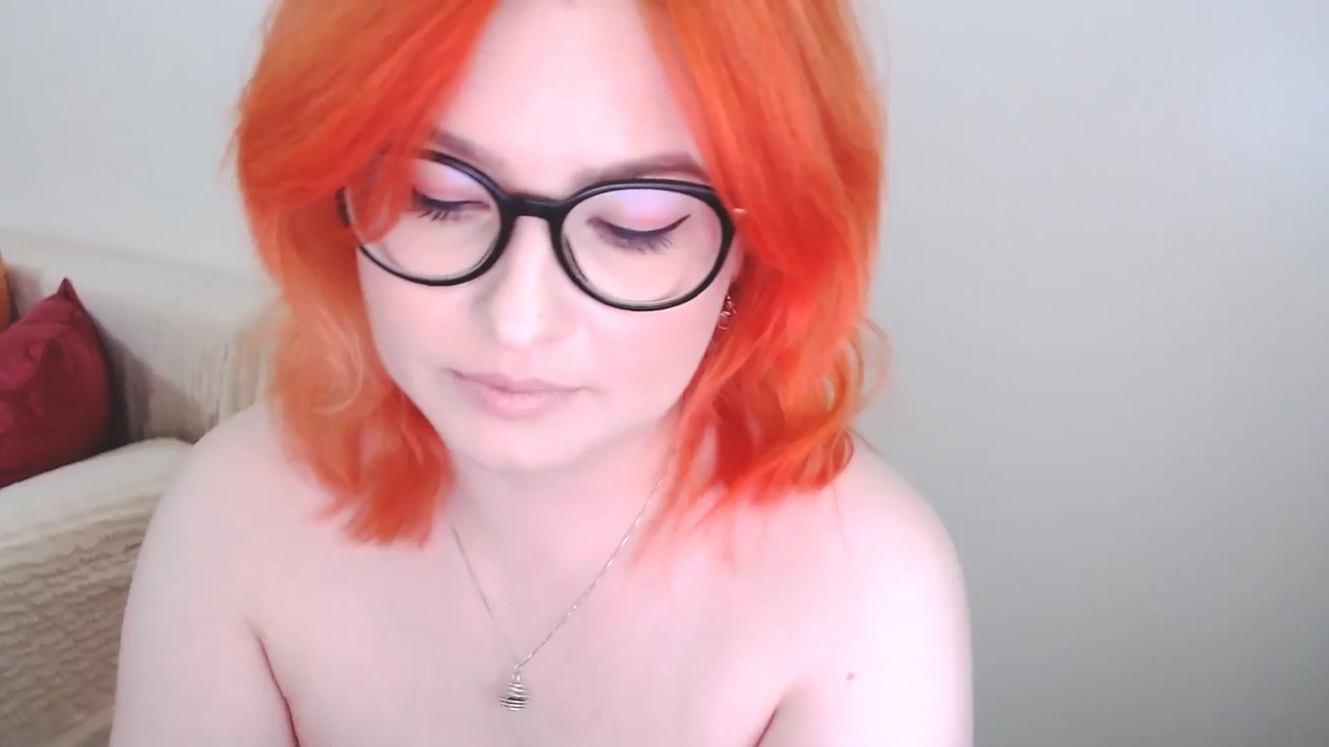 Gallery image thumbnail from EvaStar19's myfreecams stream on, 08/28/2024, 10:18 image 17 of 20