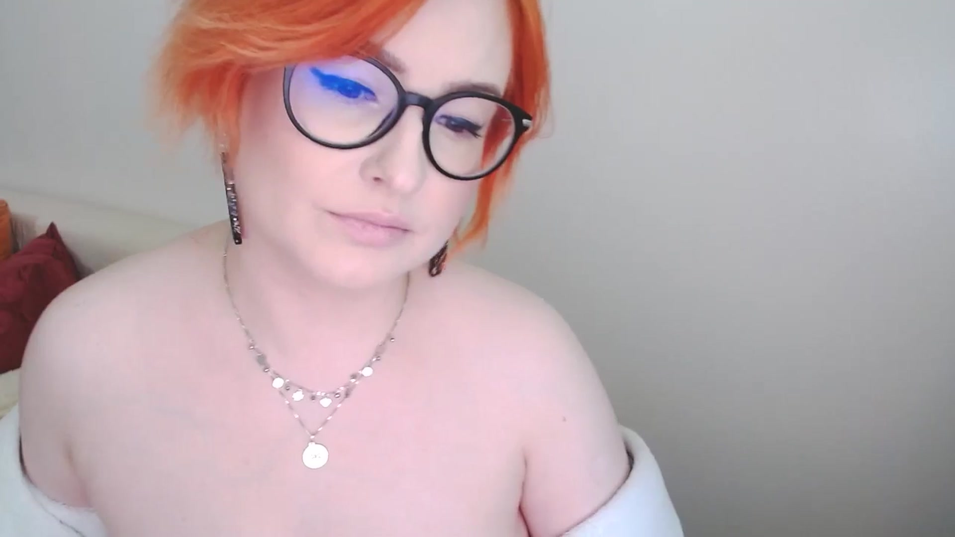 Gallery image thumbnail from EvaStar19's myfreecams stream on, 09/22/2024, 12:15 image 14 of 20