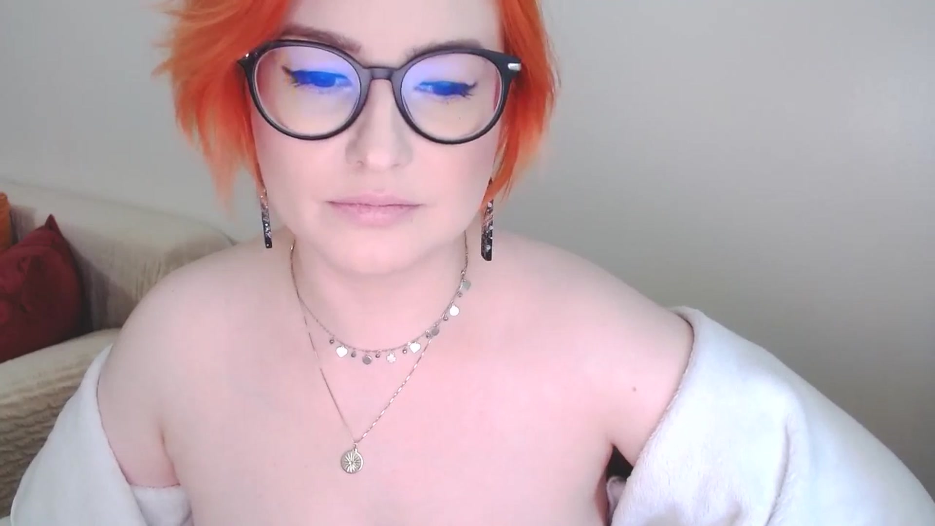 Gallery image thumbnail from EvaStar19's myfreecams stream on, 09/22/2024, 13:12 image 18 of 20