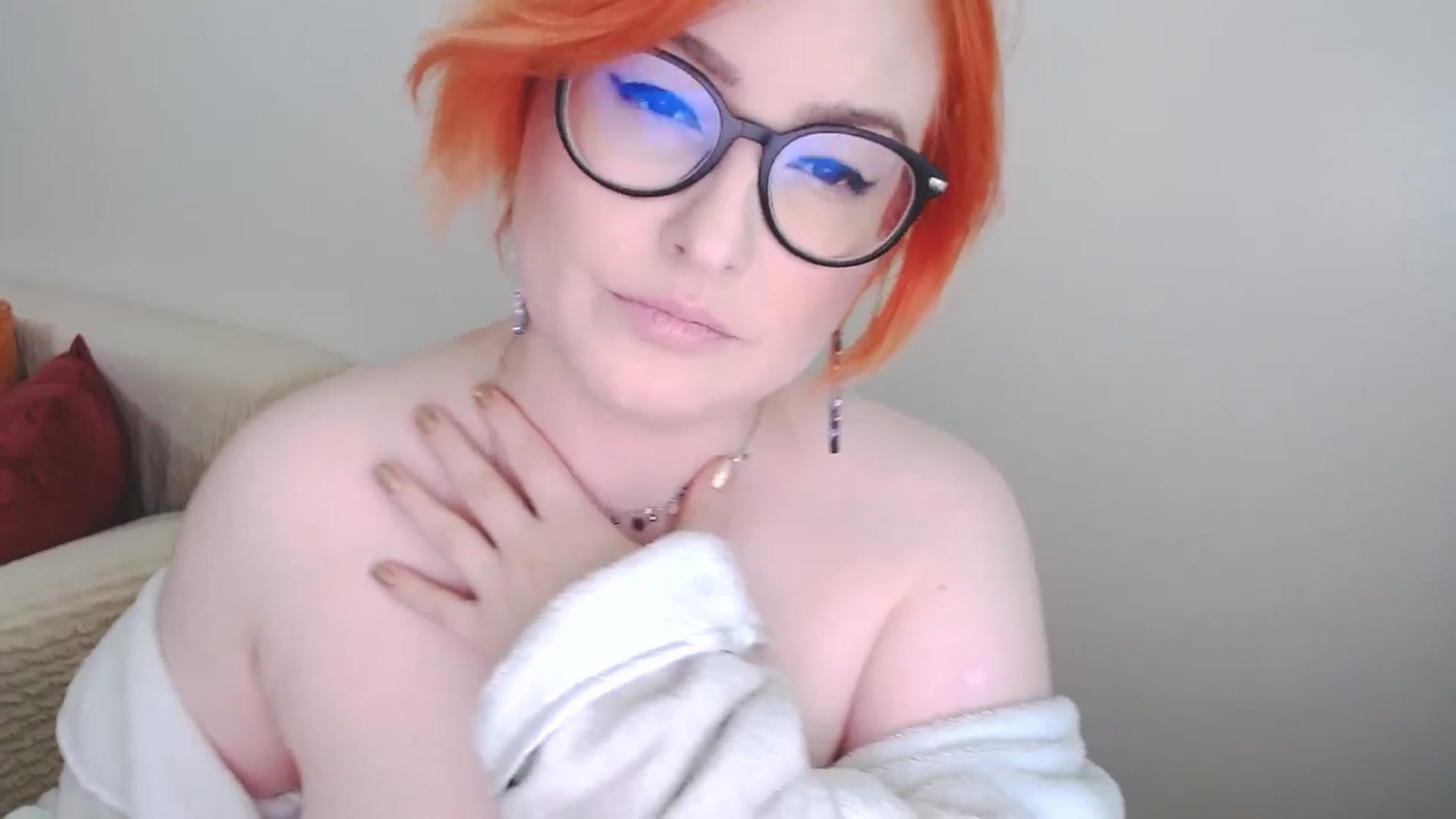 Gallery image thumbnail from EvaStar19's myfreecams stream on, 09/22/2024, 13:12 image 11 of 20