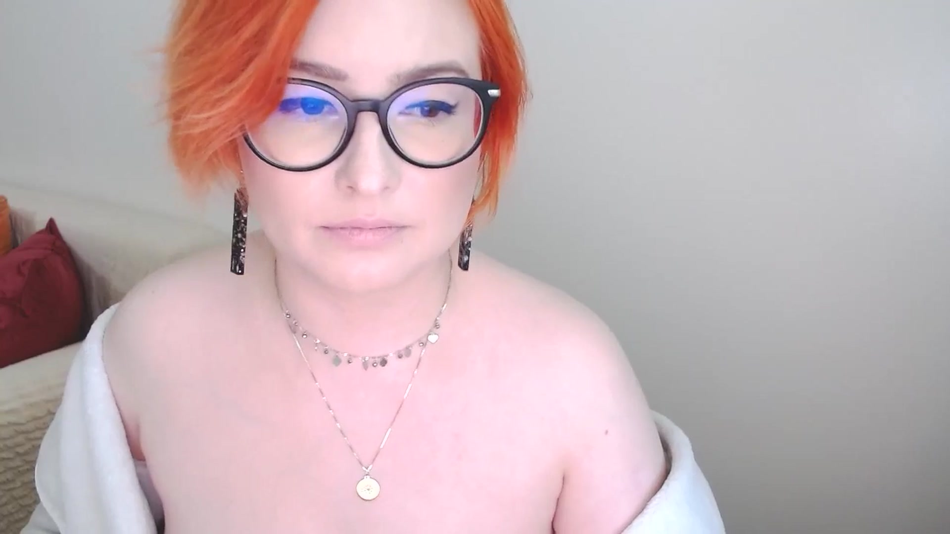 Gallery image thumbnail from EvaStar19's myfreecams stream on, 09/22/2024, 13:12 image 2 of 20